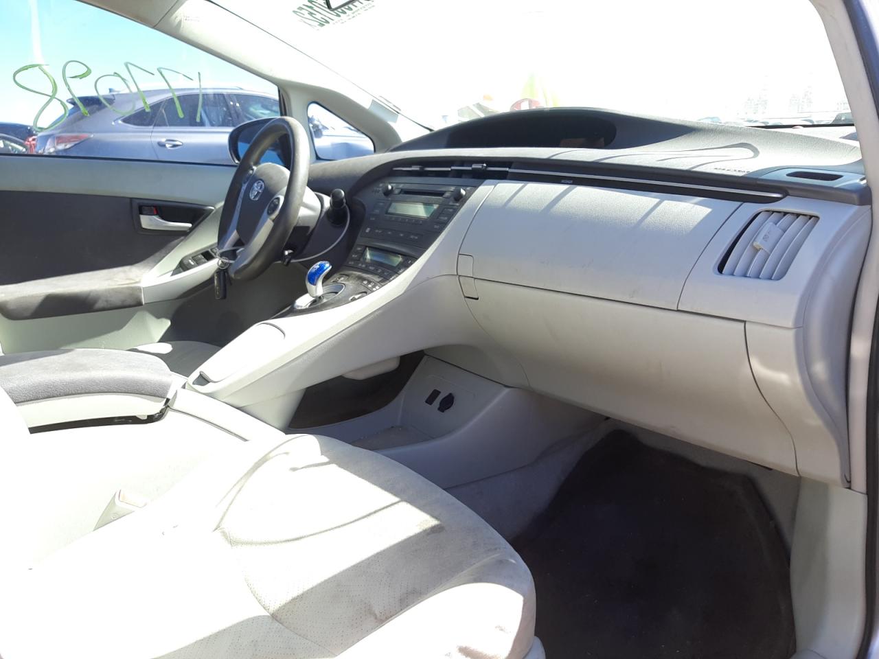 Zdjęcie 5 z aukcji – 2010 TOYOTA PRIUS z VIN JTDKN3DU2A0031230
