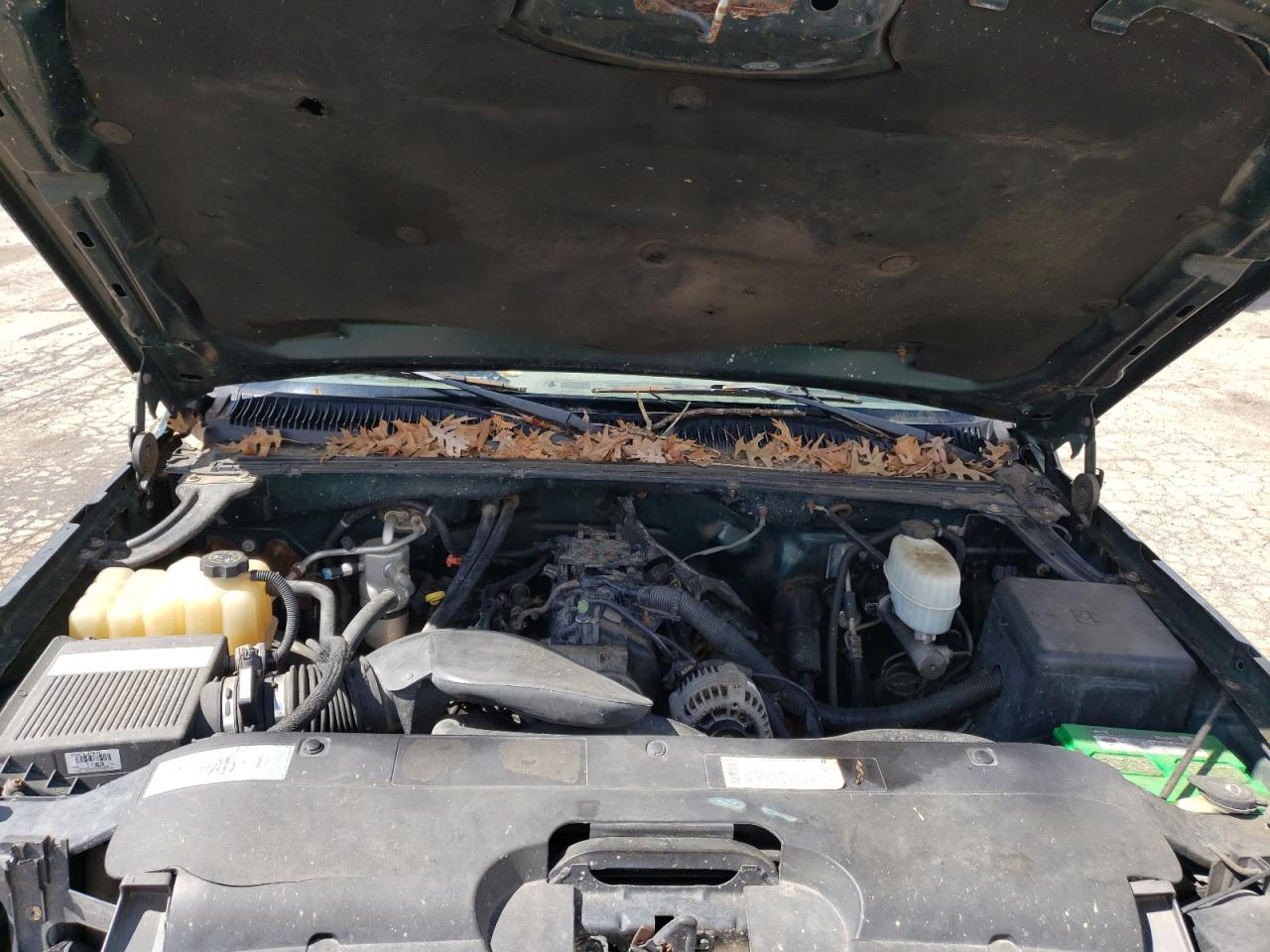 Photo 7 from auction – 2004 CHEVROLET SILVERADO with VIN 1GCHK23U04F265396