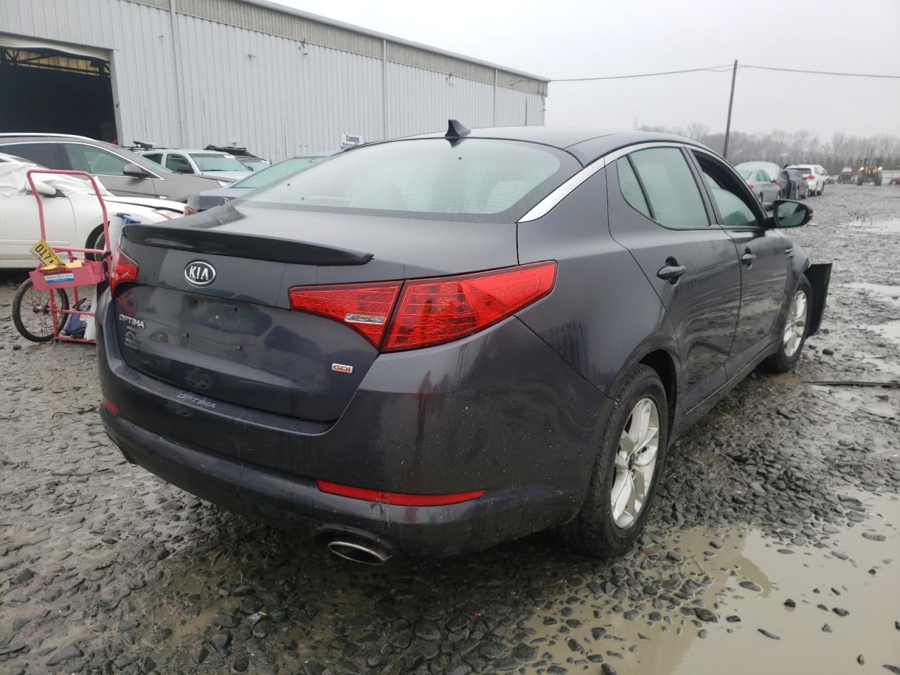 Photo 4 from auction – 2011 KIA OPTIMA LX with VIN KNAGM4A71B5120902