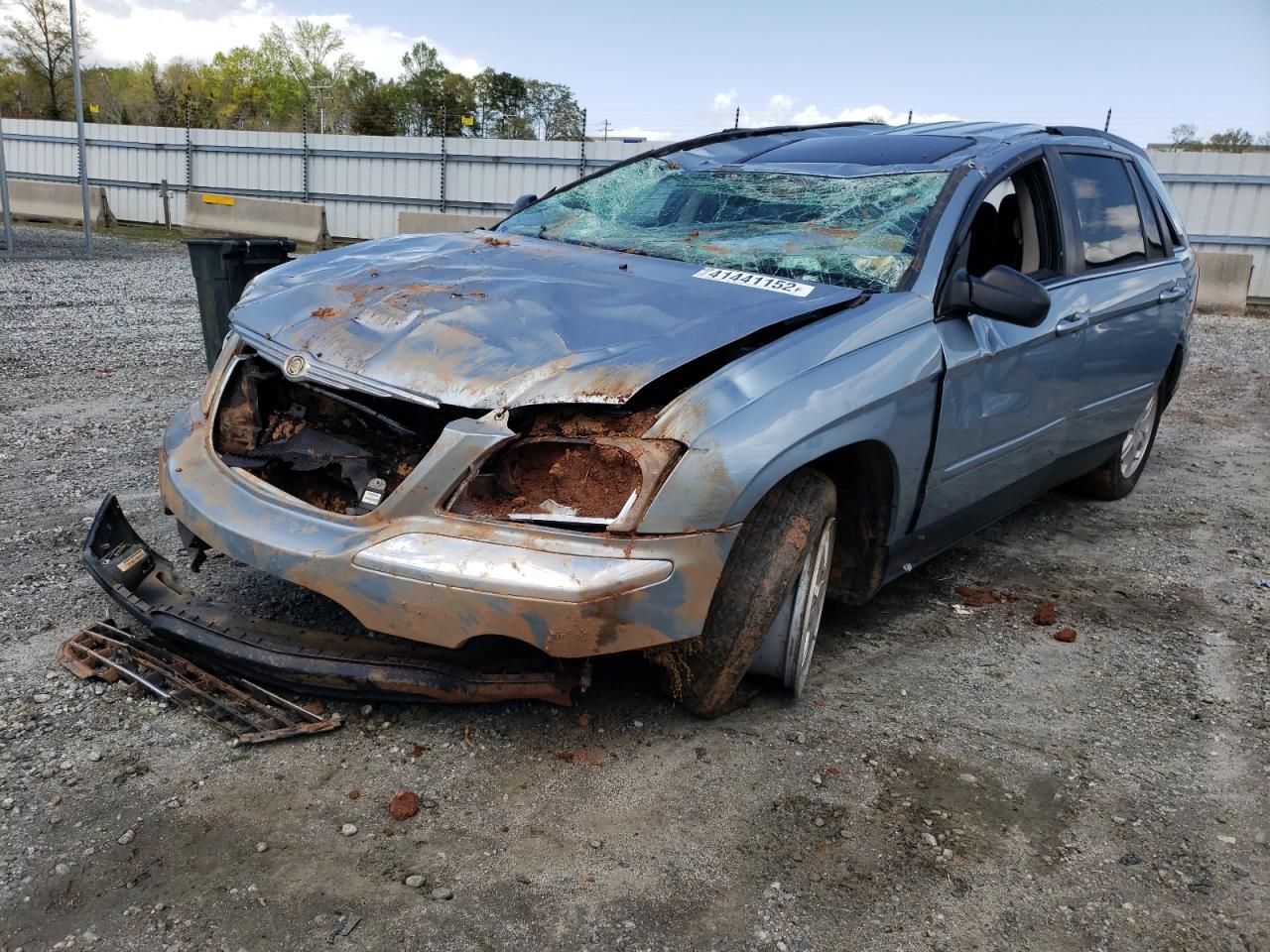Photo 2 from auction – 2004 CHRYSLER PACIFICA with VIN 2C8GM68454R624707