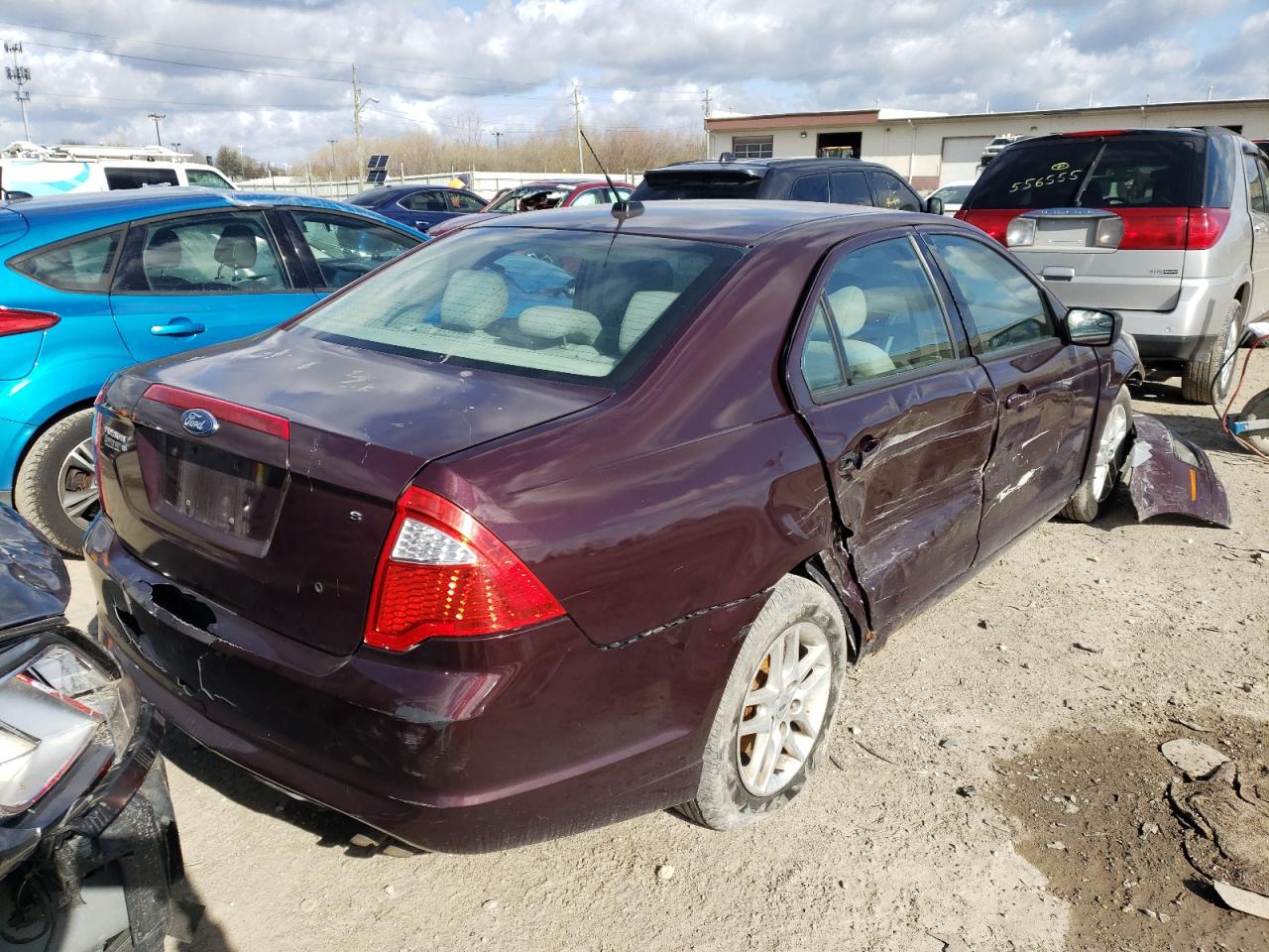 Photo 4 from auction – 2011 FORD FUSION S with VIN 3FAHP0GA1BR219457