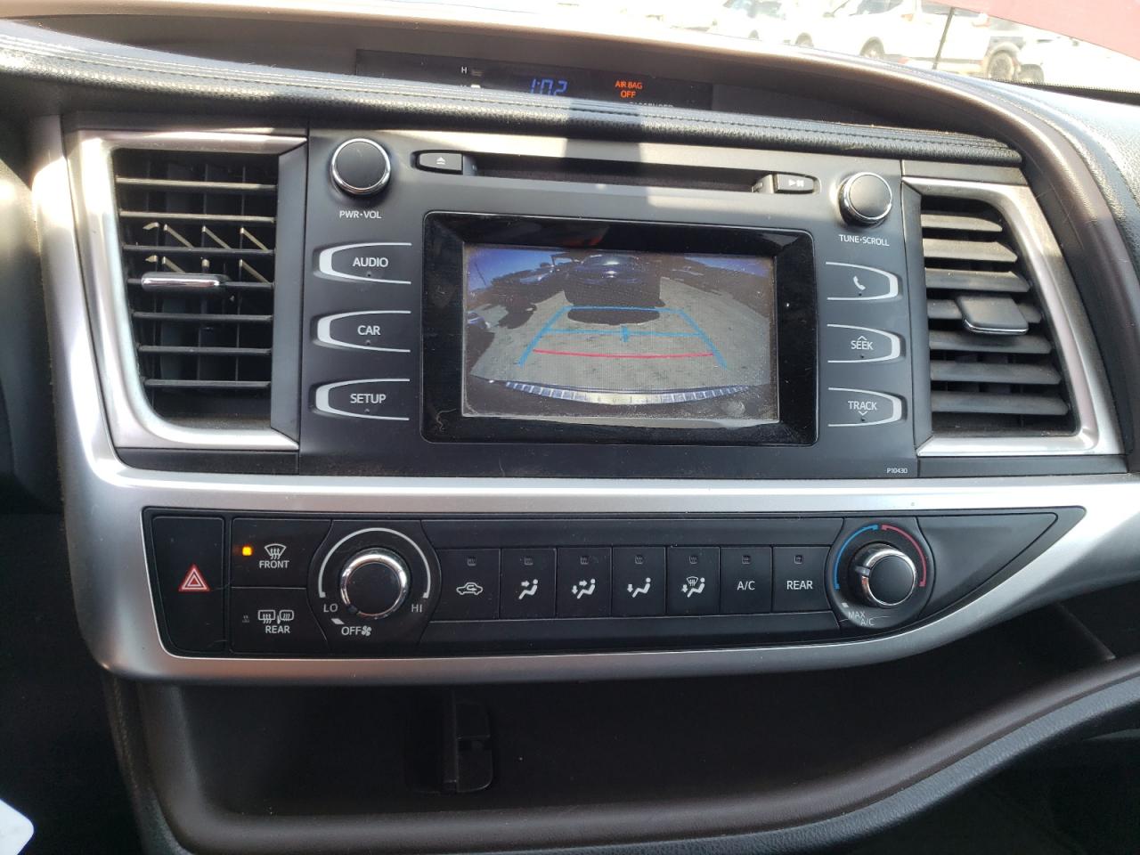 Photo 9 from auction – 2015 TOYOTA HIGHLANDER with VIN 5TDBKRFH3FS219710