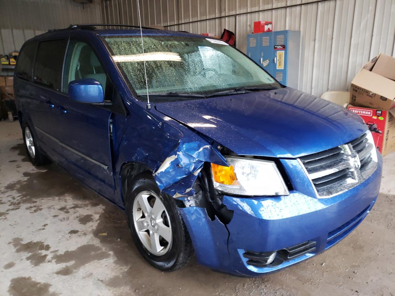 DODGE GRAND CARA 2010 with VIN 2D4RN5D11AR229824 - Photo from auction