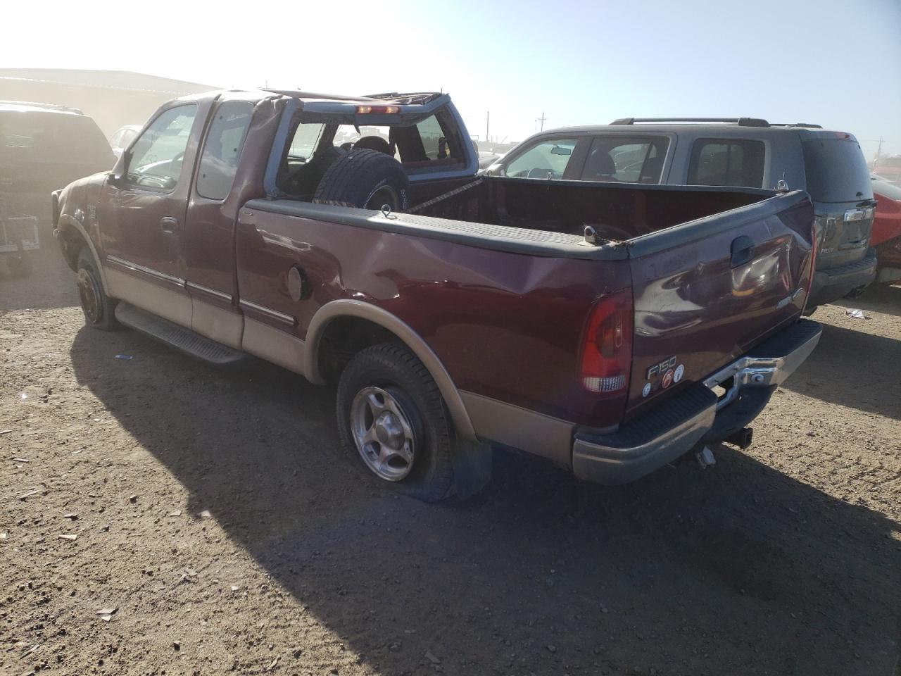 Photo 3 from auction – 1998 FORD F150 with VIN 1FTRX18L8WKA87053