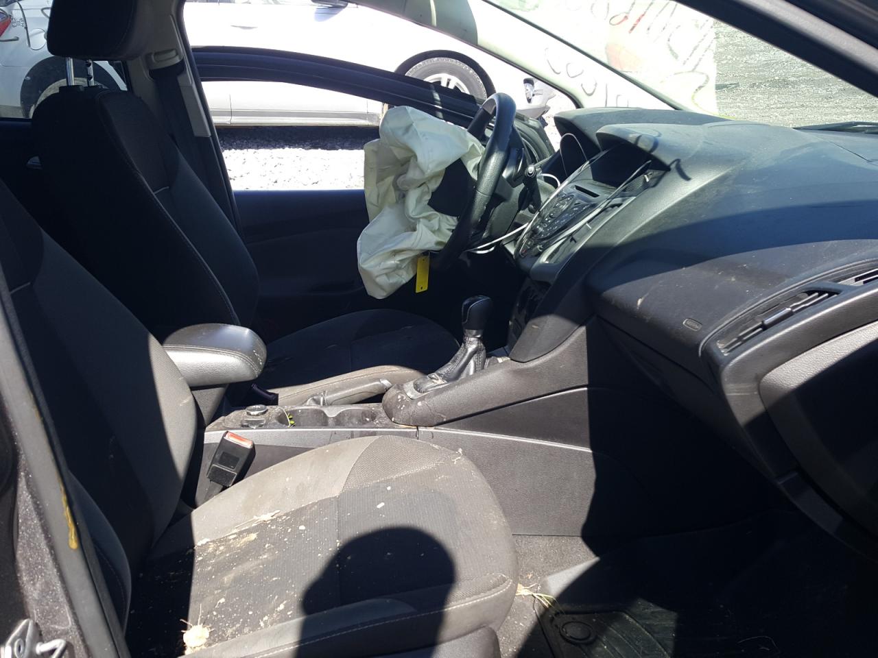 Photo 5 from auction – 2012 FORD FOCUS SE with VIN 1FAHP3K20CL464574