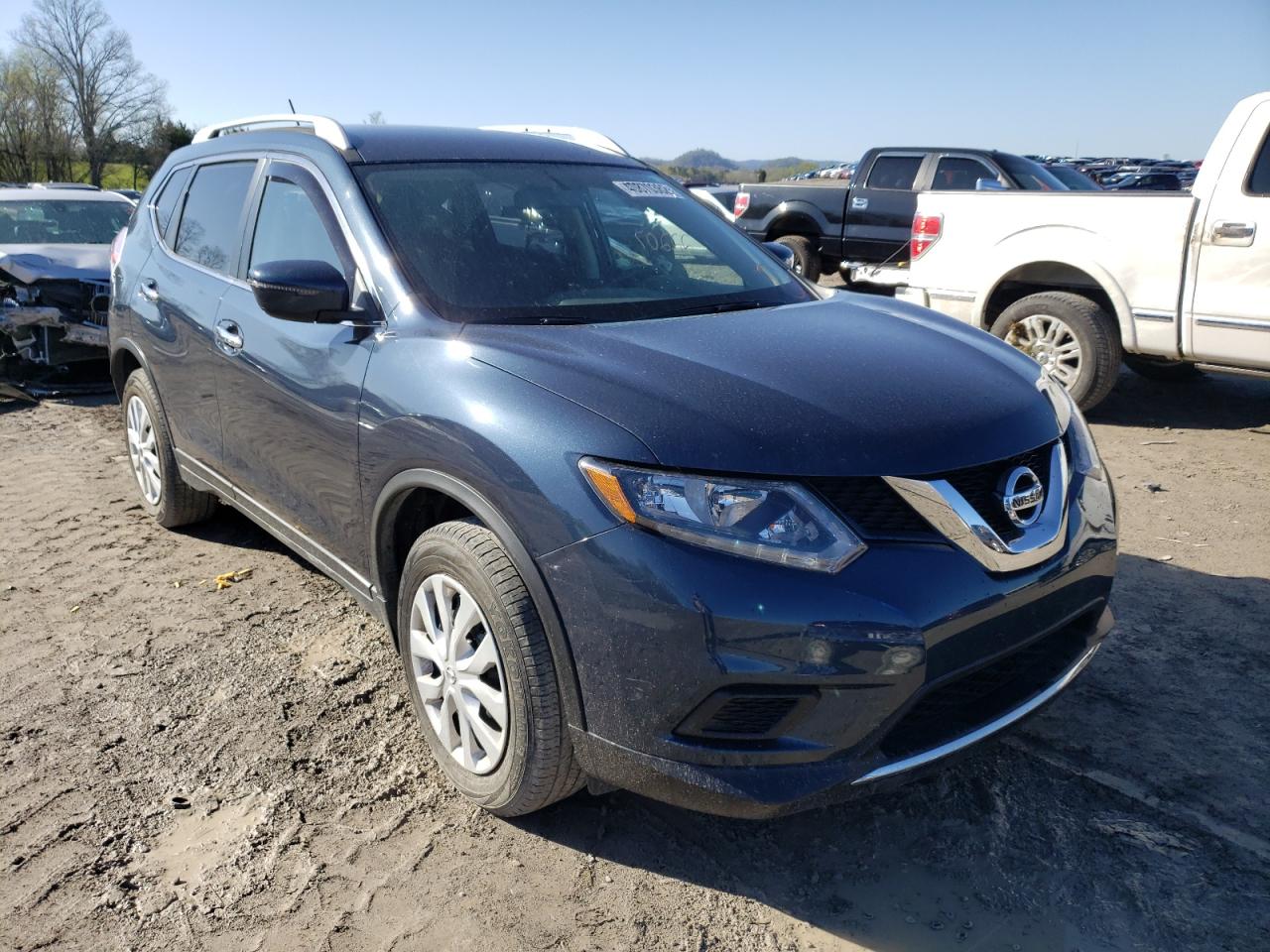 NISSAN ROGUE S 2016 with VIN JN8AT2MT3GW023263 - Photo from auction