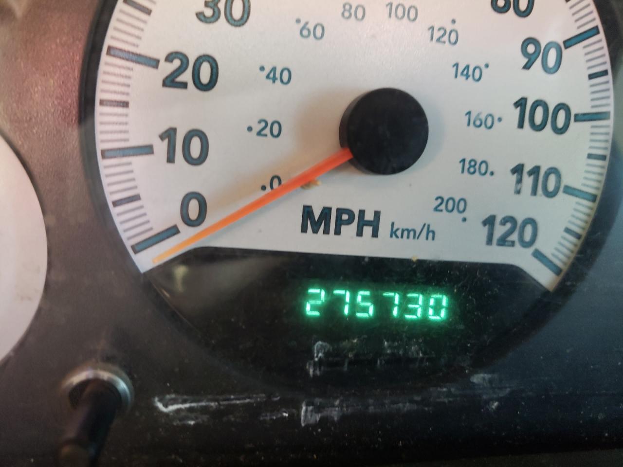 Photo 8 from auction – 2005 DODGE GRAND CARA with VIN 2D4GP44L15R142086