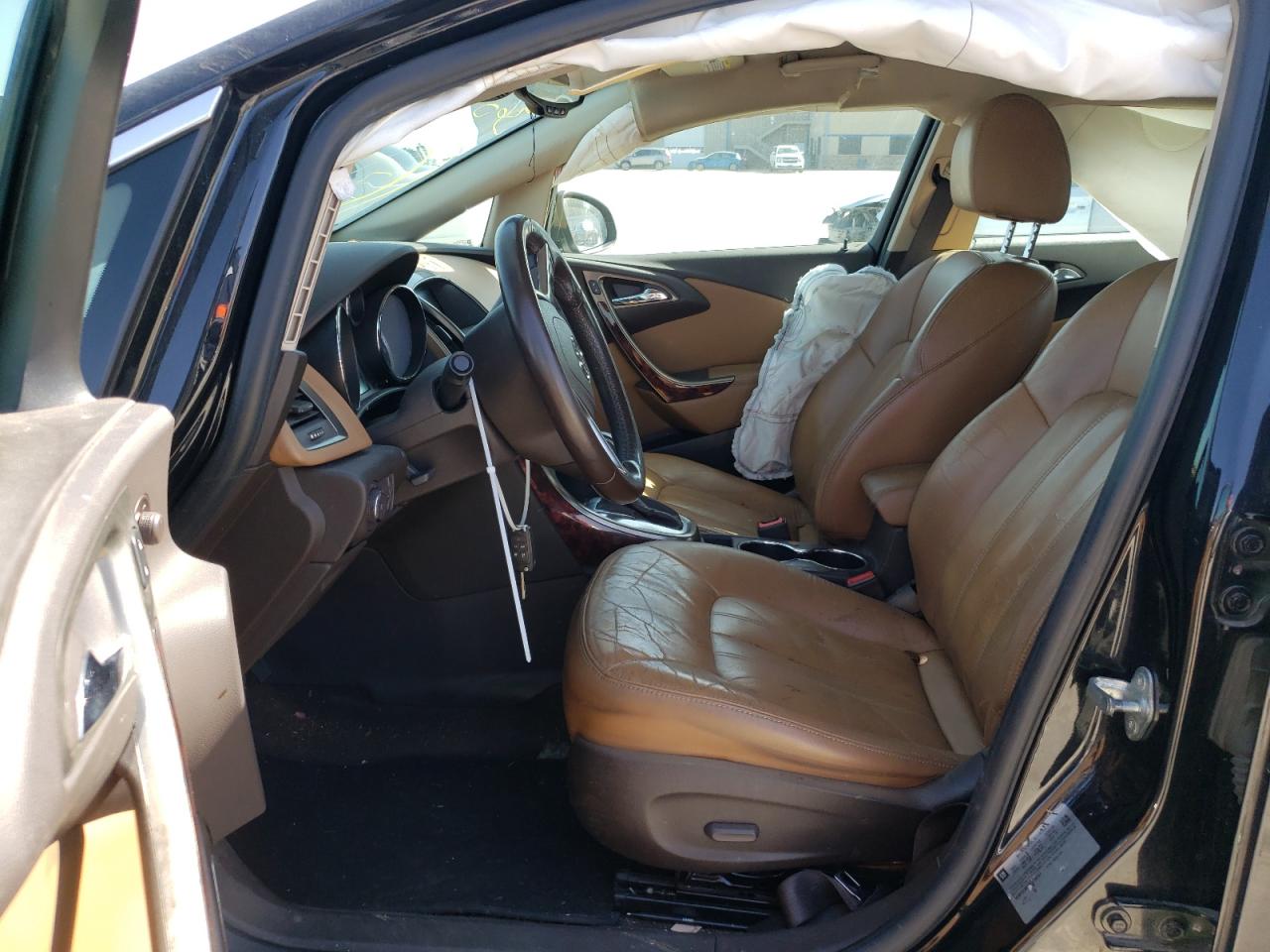 Photo 5 from auction – 2014 BUICK VERANO with VIN 1G4PS5SKXE4200397