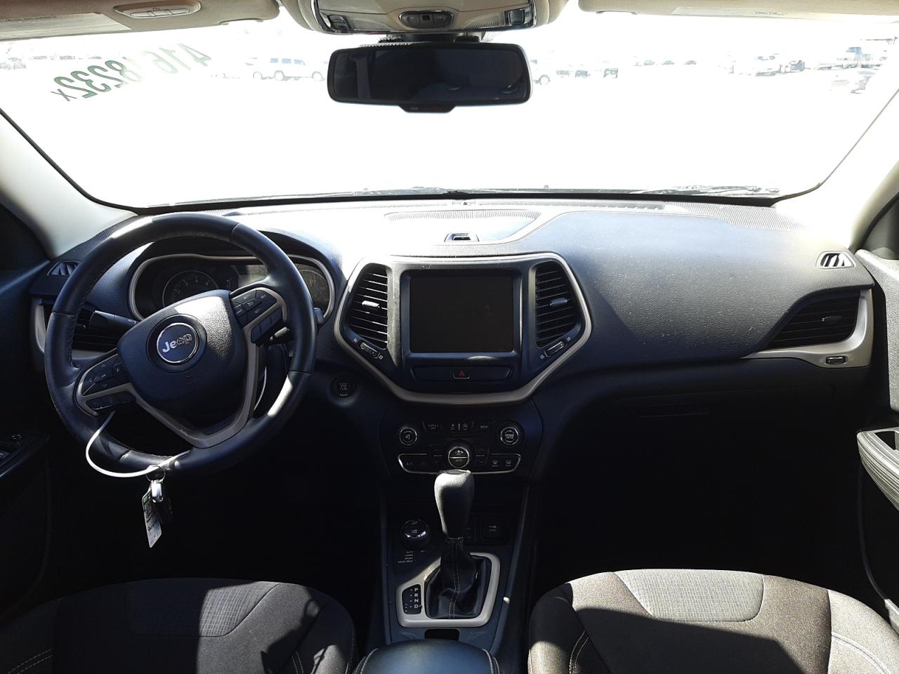 Zdjęcie 9 z aukcji – 2015 JEEP CHEROKEE L z VIN 1C4PJMCS3FW511689