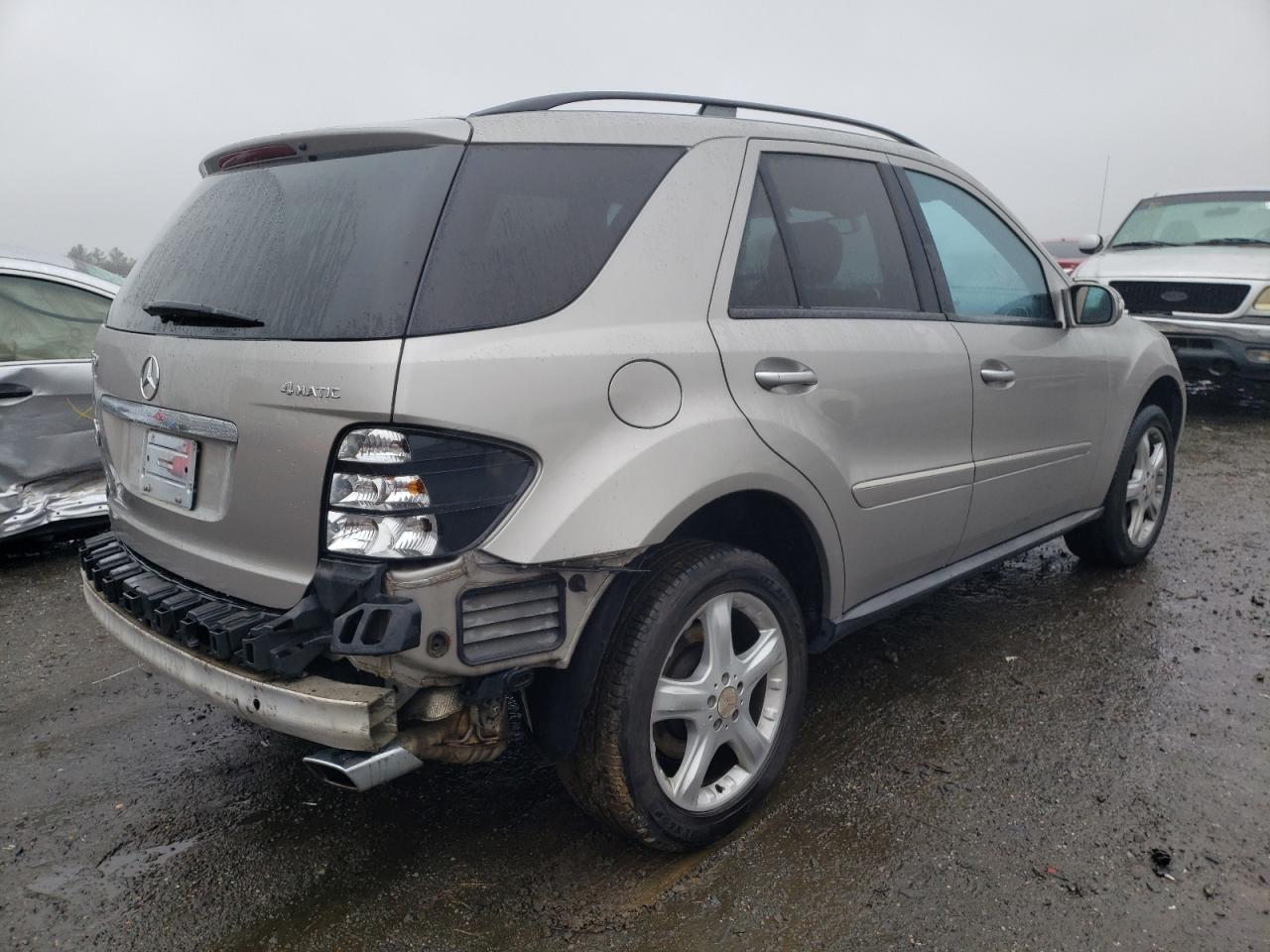 Photo 4 from auction – 2008 MERCEDES-BENZ ML 350 with VIN 4JGBB86E48A348437