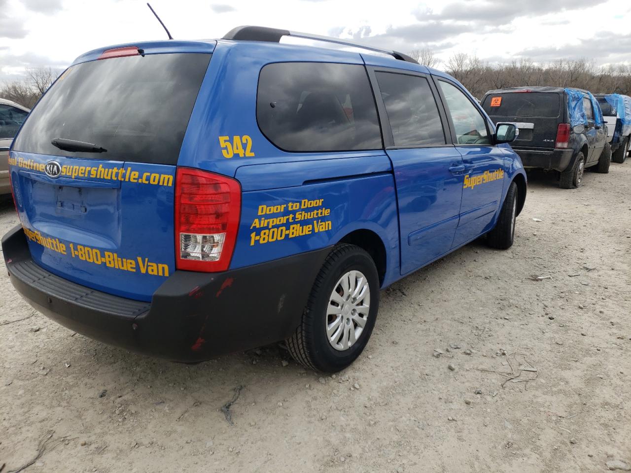 Photo 4 from auction – 2012 KIA SEDONA LX with VIN KNDMG4C77C6476504