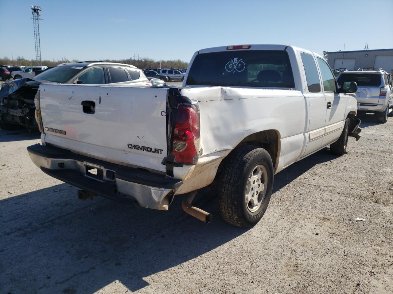 Photo 4 from auction – 2004 CHEVROLET SILVERADO with VIN 2GCEC19V441159843