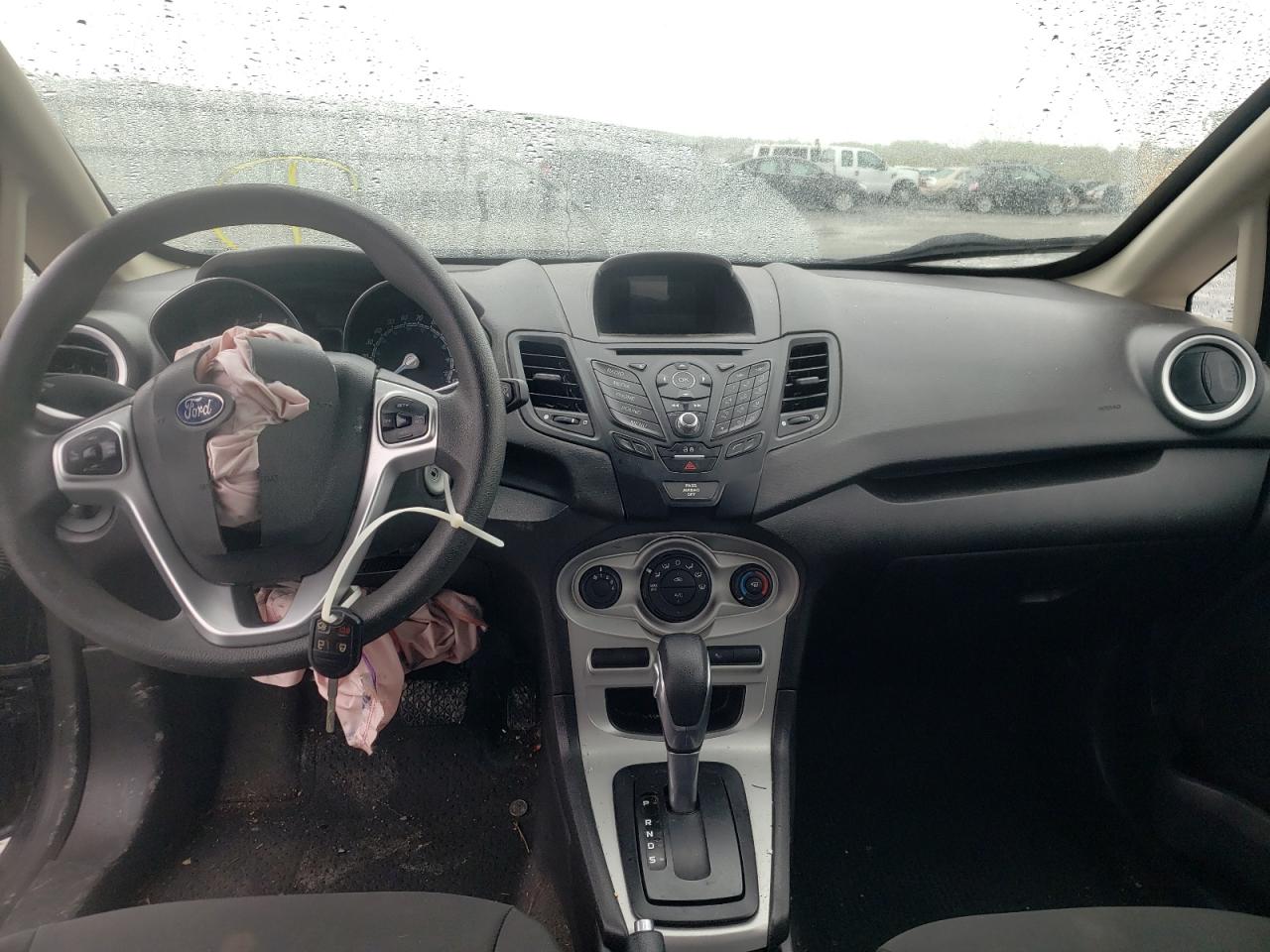 Photo 9 from auction – 2017 FORD FIESTA SE with VIN 3FADP4BJ6HM128364
