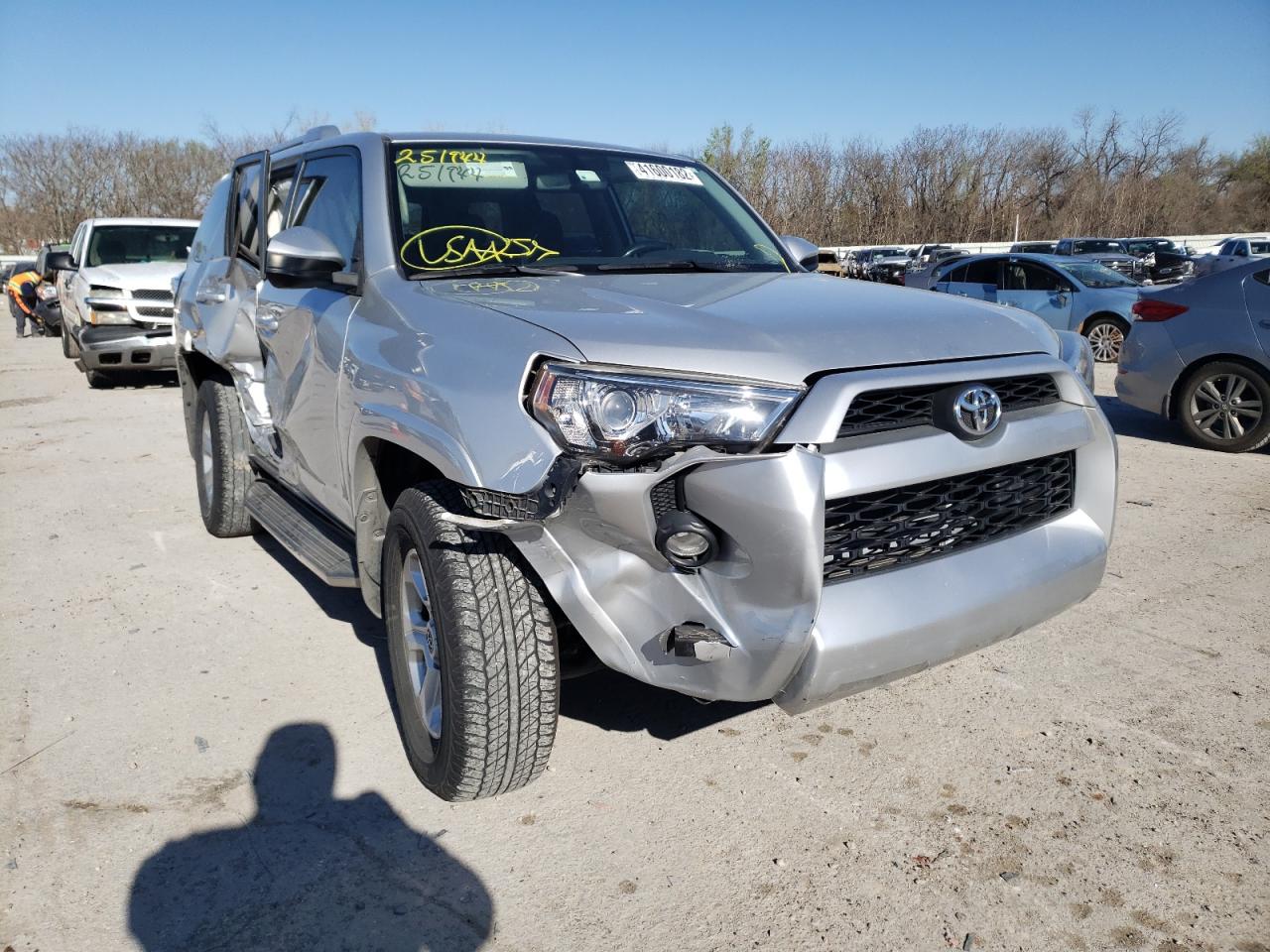 TOYOTA 4RUNNER SR 2015 with VIN JTEBU5JR6F5251944 - Photo from auction