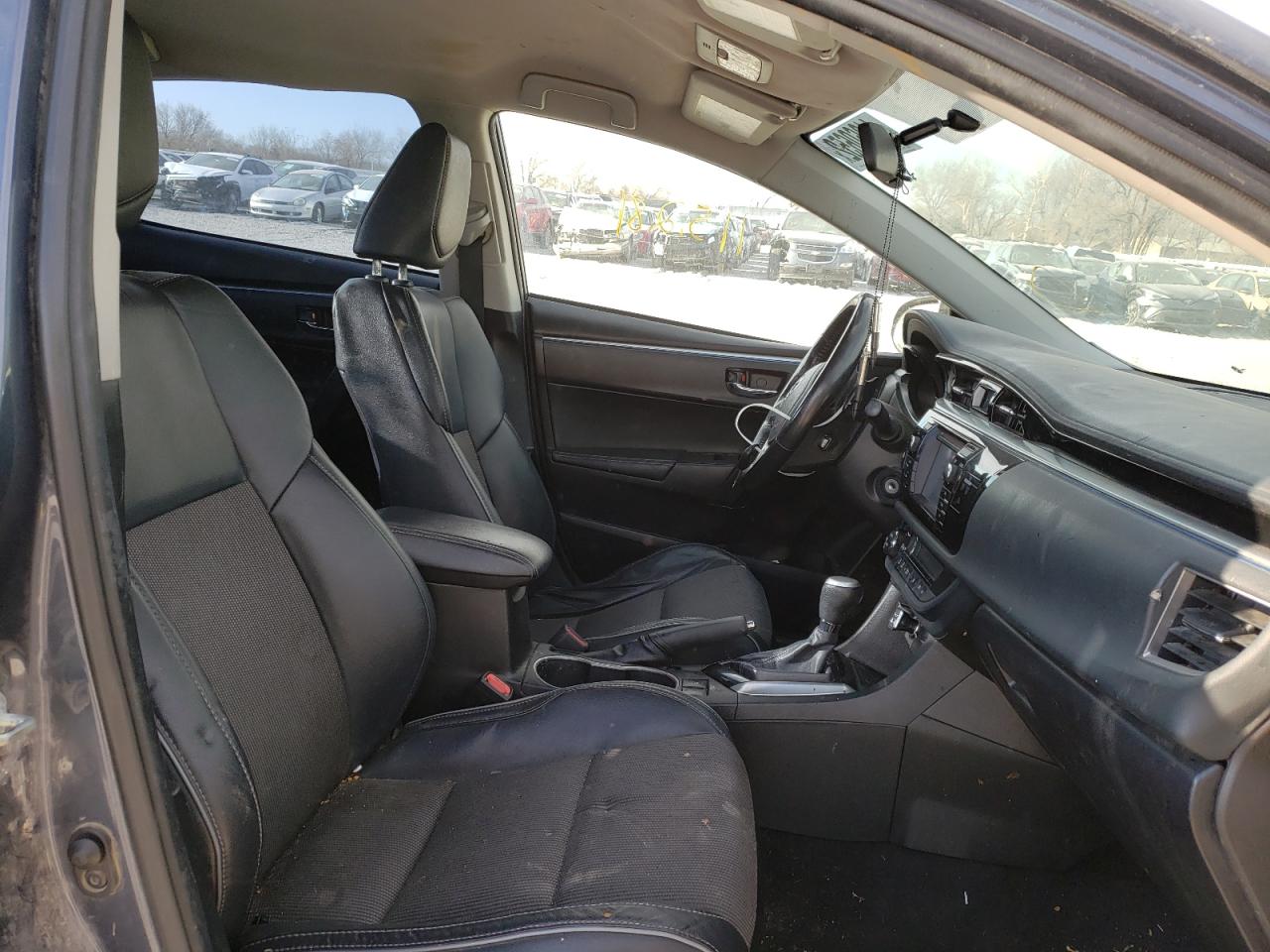 Photo 5 from auction – 2016 TOYOTA COROLLA L with VIN 5YFBURHE7GP445837