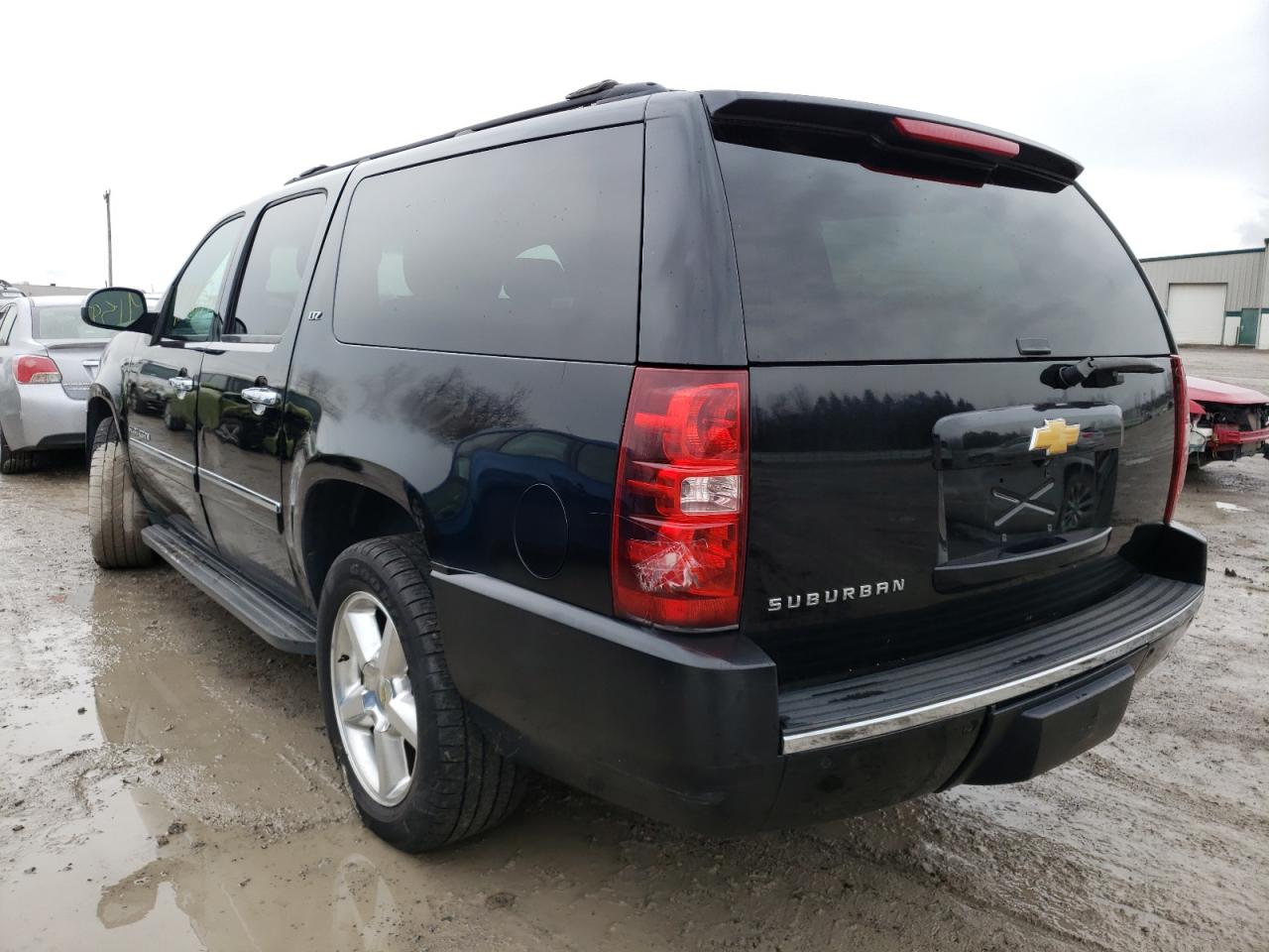 Photo 3 from auction – 2013 CHEVROLET SUBURBAN K with VIN 1GNSKKE73DR170754