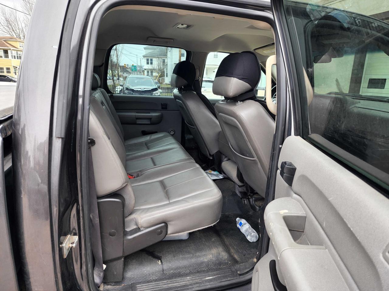 Photo 6 from auction – 2011 GMC SIERRA K25 with VIN 1GT12ZC86BF217346