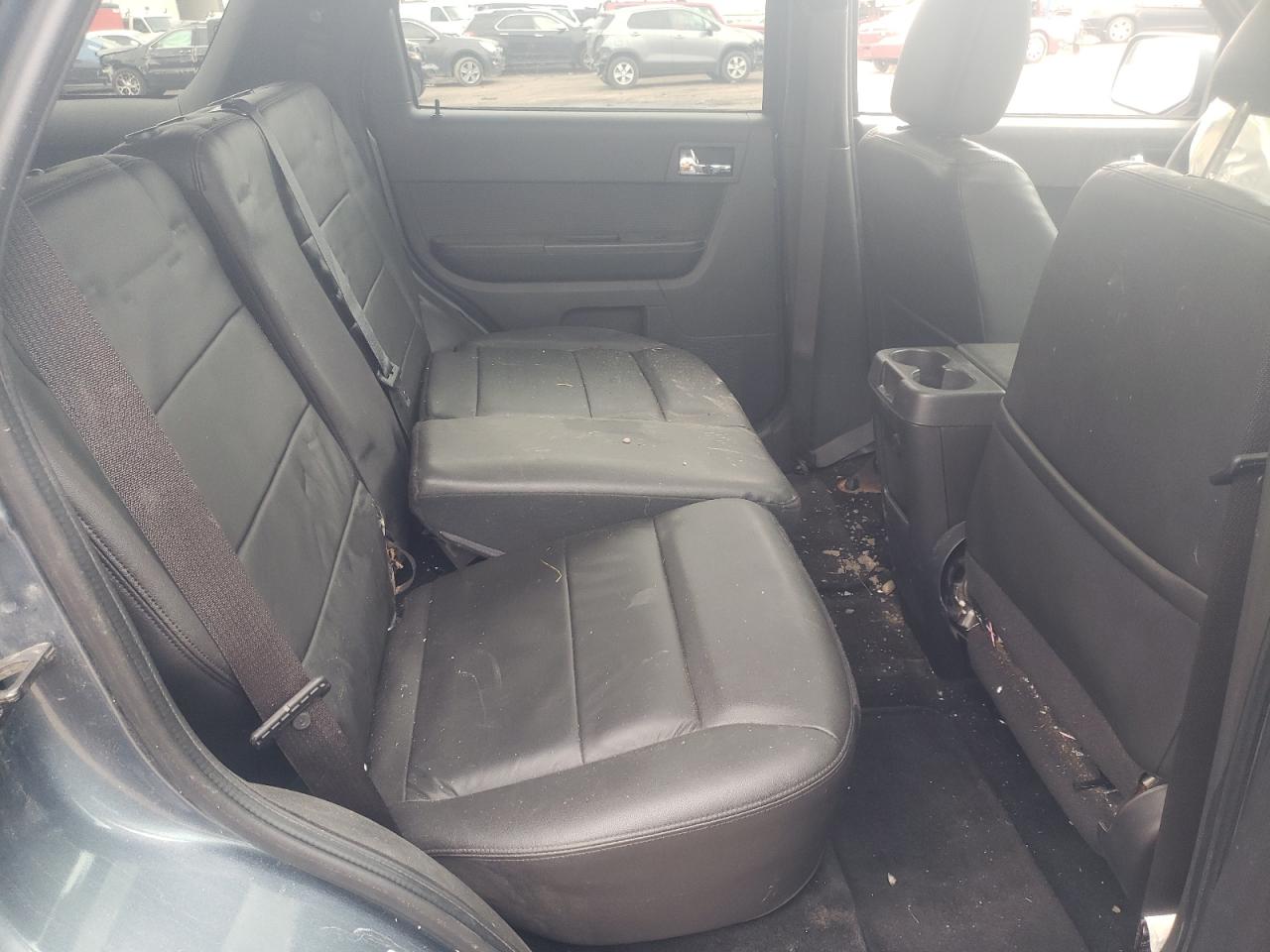 Photo 6 from auction – 2010 FORD ESCAPE LIM with VIN 1FMCU9EG1AKB91067