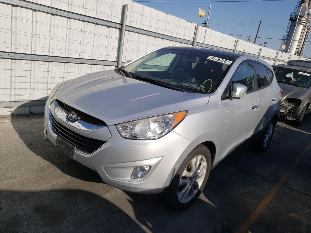 Photo 2 from auction – 2012 HYUNDAI TUCSON GLS with VIN KM8JU3AC0CU360719