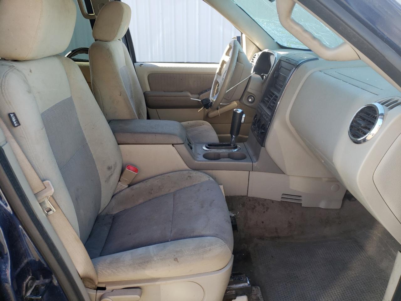 Photo 5 from auction – 2007 FORD EXPLORER X with VIN 1FMEU73E77UA91096