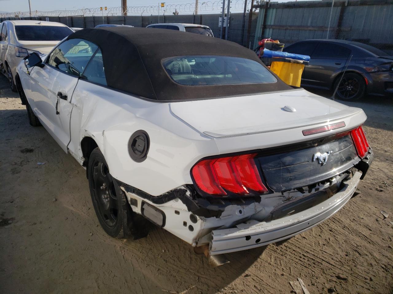 Photo 3 from auction – 2019 FORD MUSTANG with VIN 1FATP8UH3K5158688