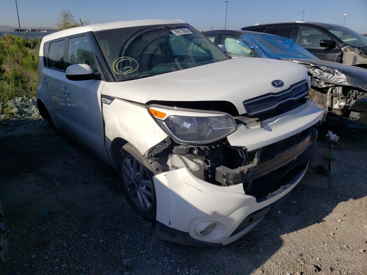 KIA SOUL + 2017 with VIN KNDJP3A54H7476086 - Photo from auction