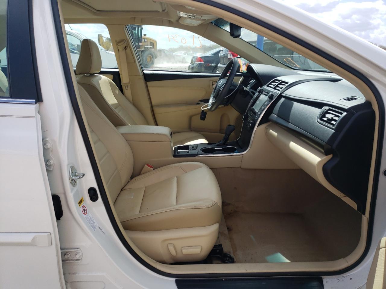 Photo 5 from auction – 2015 TOYOTA CAMRY LE with VIN 4T1BF1FK7FU950889