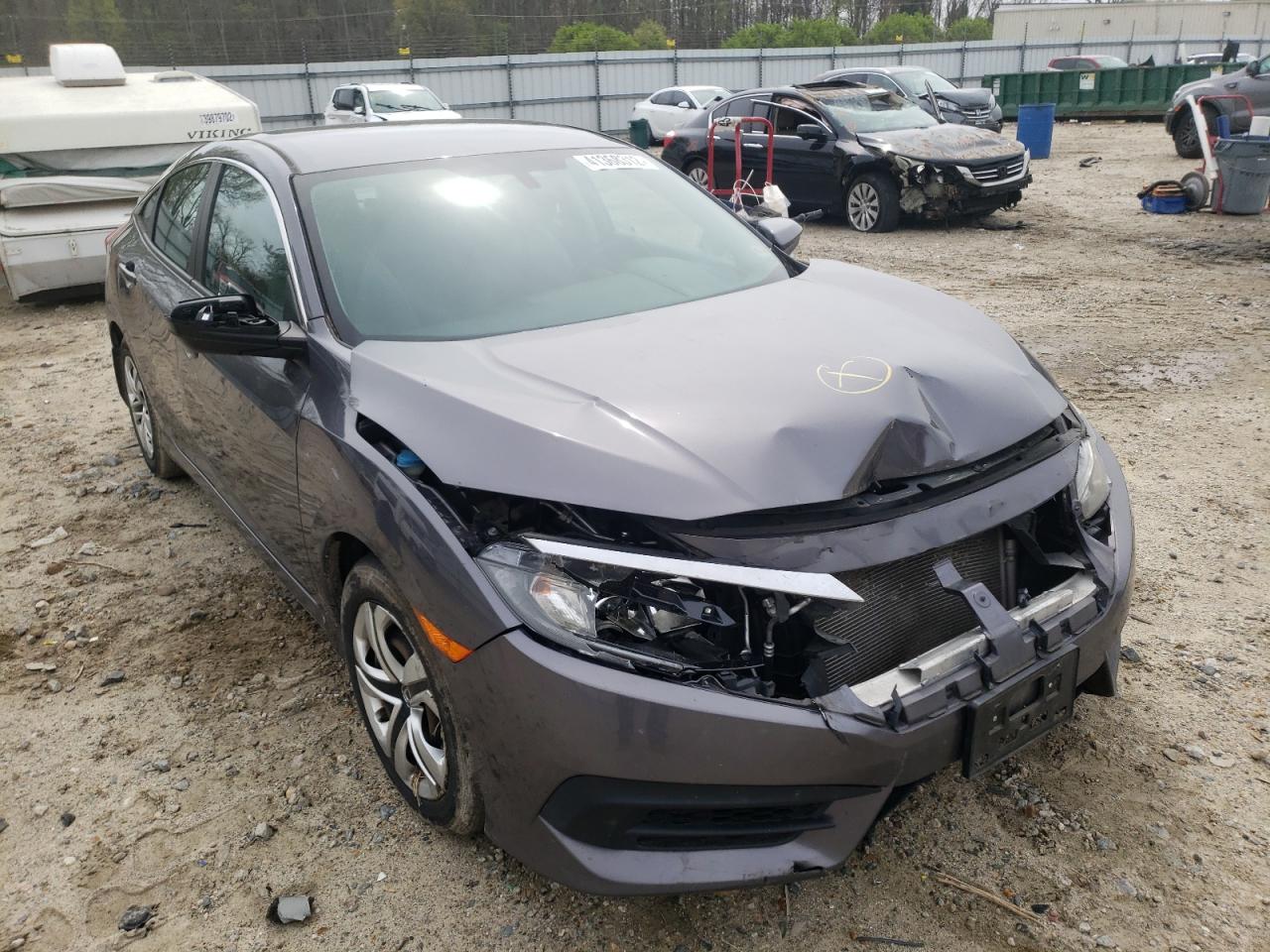 Photo 1 from auction – 2017 HONDA CIVIC LX with VIN 19XFC2F53HE015773