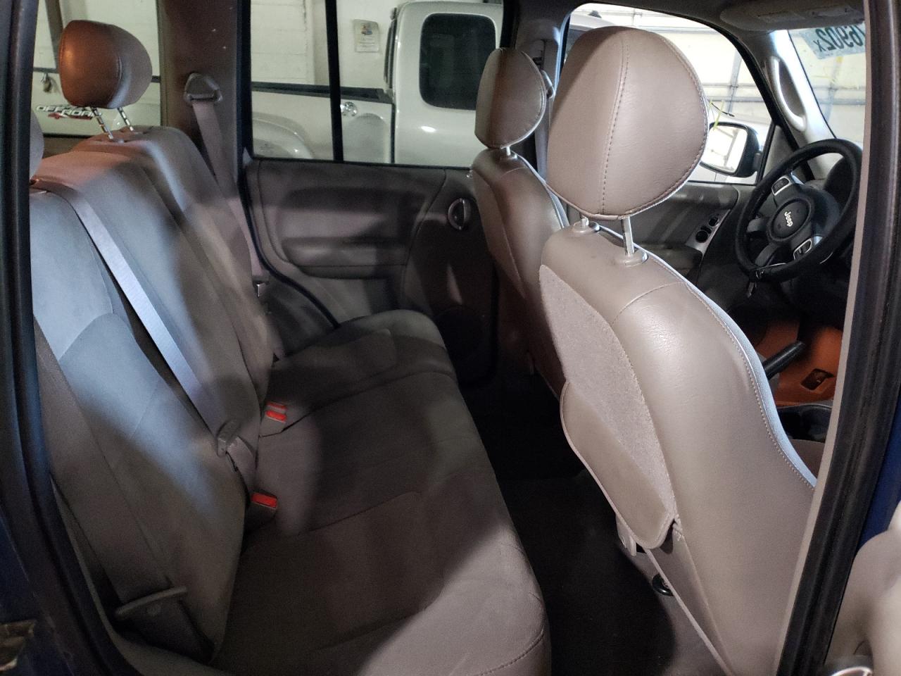 Photo 6 from auction – 2003 JEEP LIBERTY LI with VIN 1J4GL58K93W534201