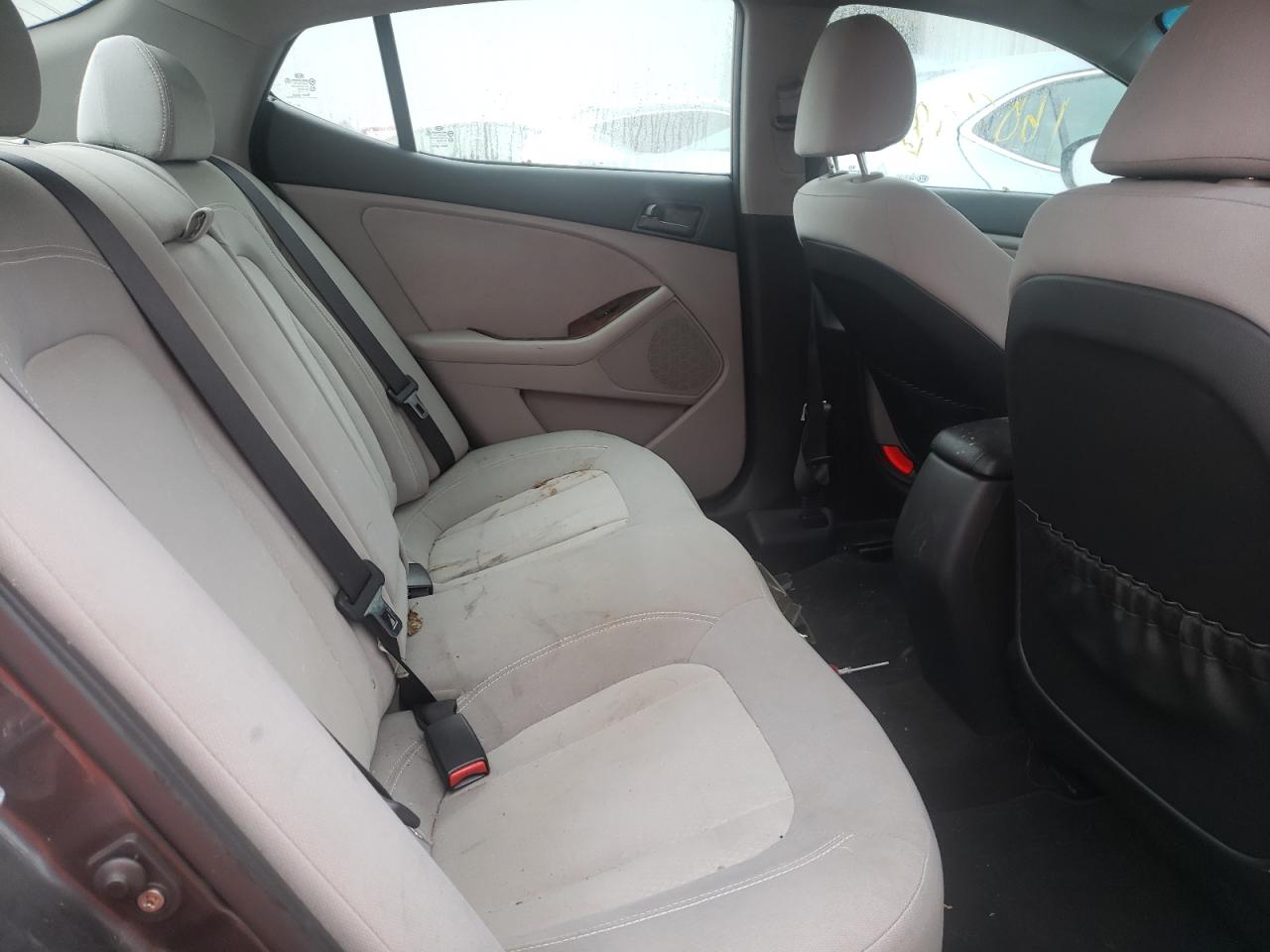 Photo 6 from auction – 2011 KIA OPTIMA LX with VIN KNAGM4A71B5120902