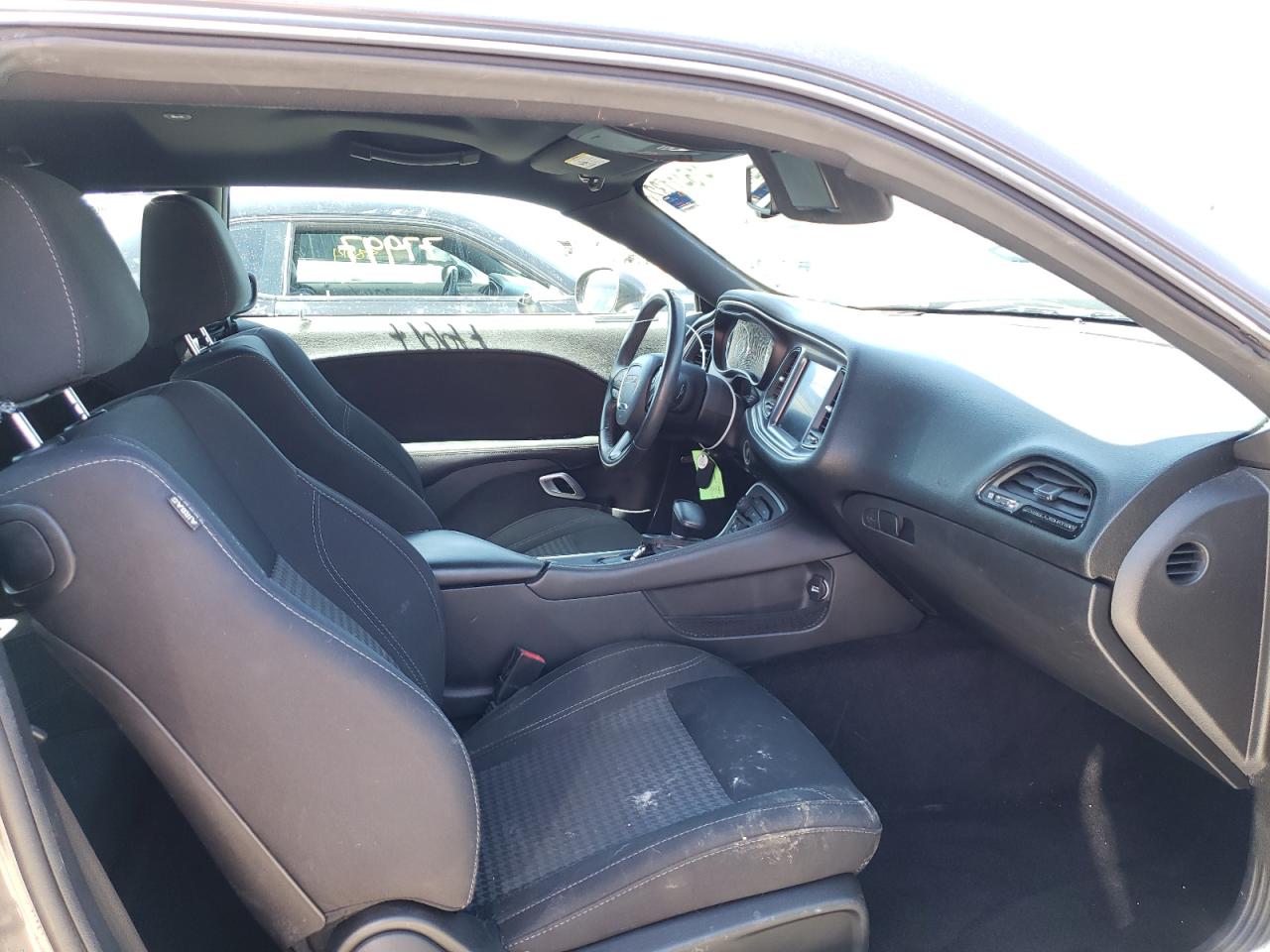 Photo 5 from auction – 2016 DODGE CHALLENGER with VIN 2C3CDZBT6GH184951
