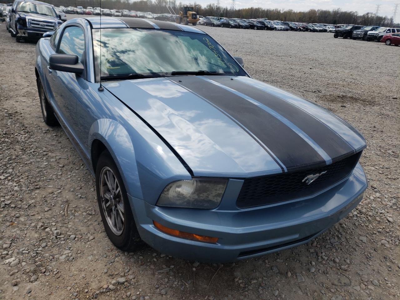 Photo 9 from auction – 2005 FORD MUSTANG with VIN 1ZVFT80N555129659