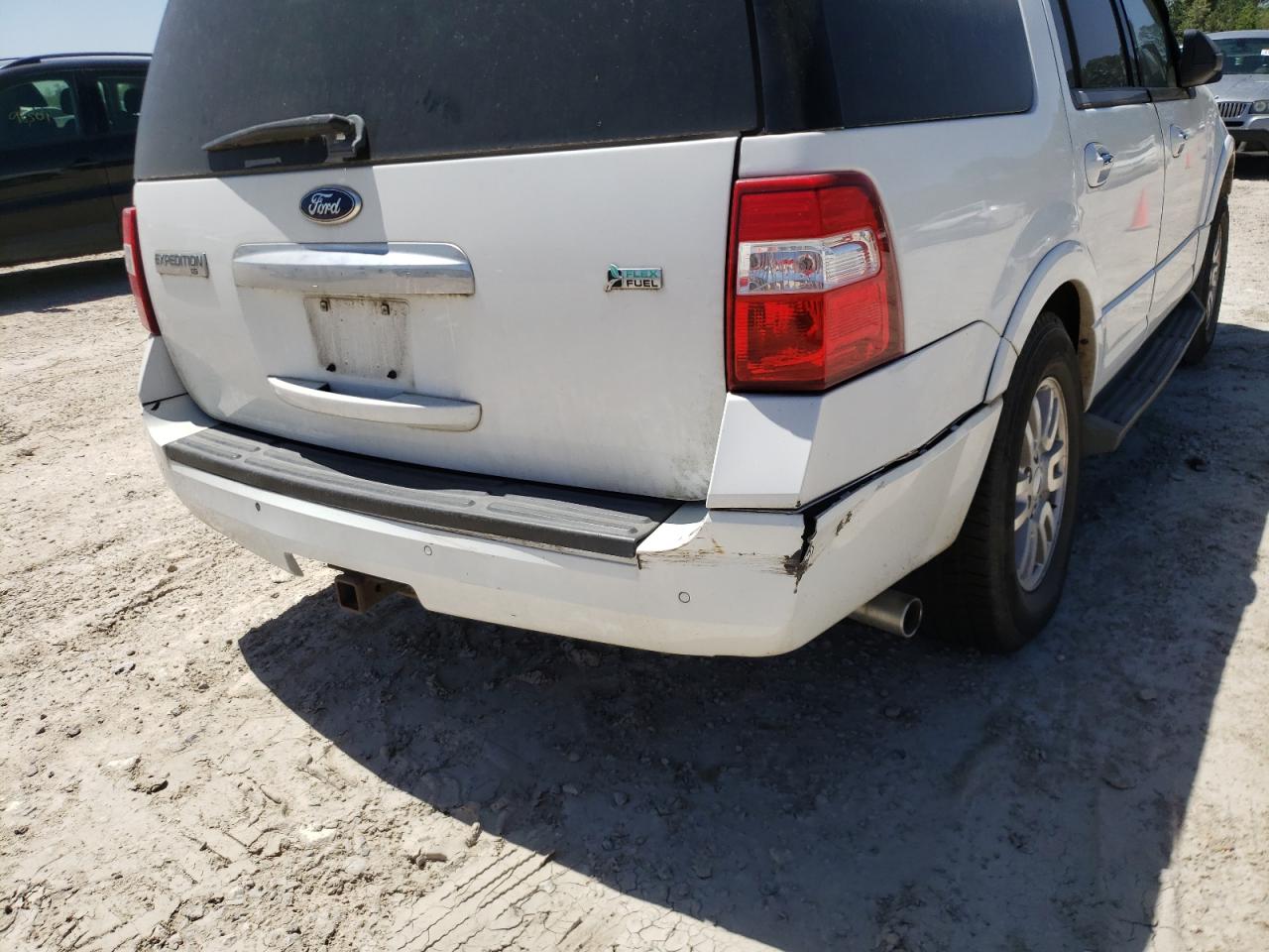 Photo 10 from auction – 2011 FORD EXPEDITION with VIN 1FMJU1H56BEF54322