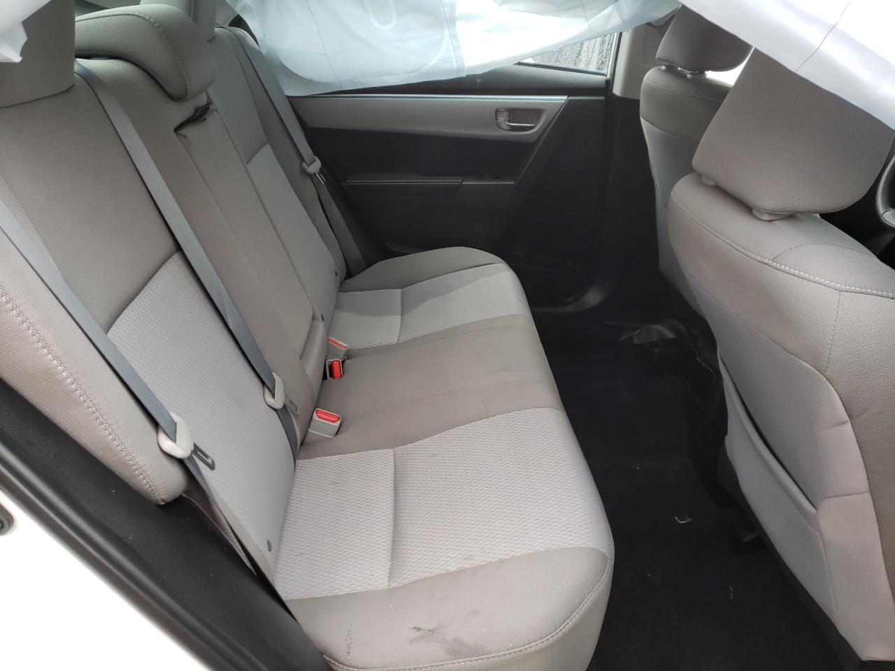 Photo 6 from auction – 2016 TOYOTA COROLLA L with VIN 5YFBURHEXGP383480