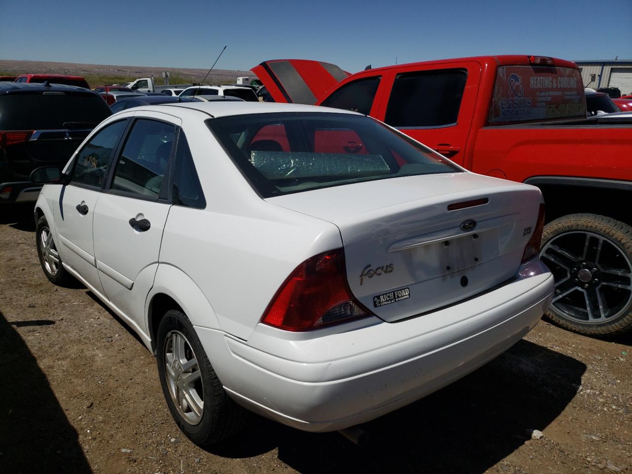 Photo 3 from auction – 2004 FORD FOCUS ZTS with VIN 1FAFP38Z74W111681