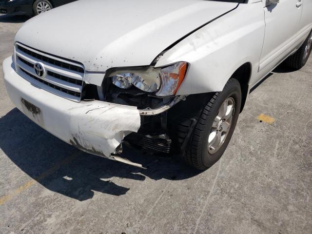 Photo 9 from auction – 2003 TOYOTA HIGHLANDER with VIN JTEGF21A730090036