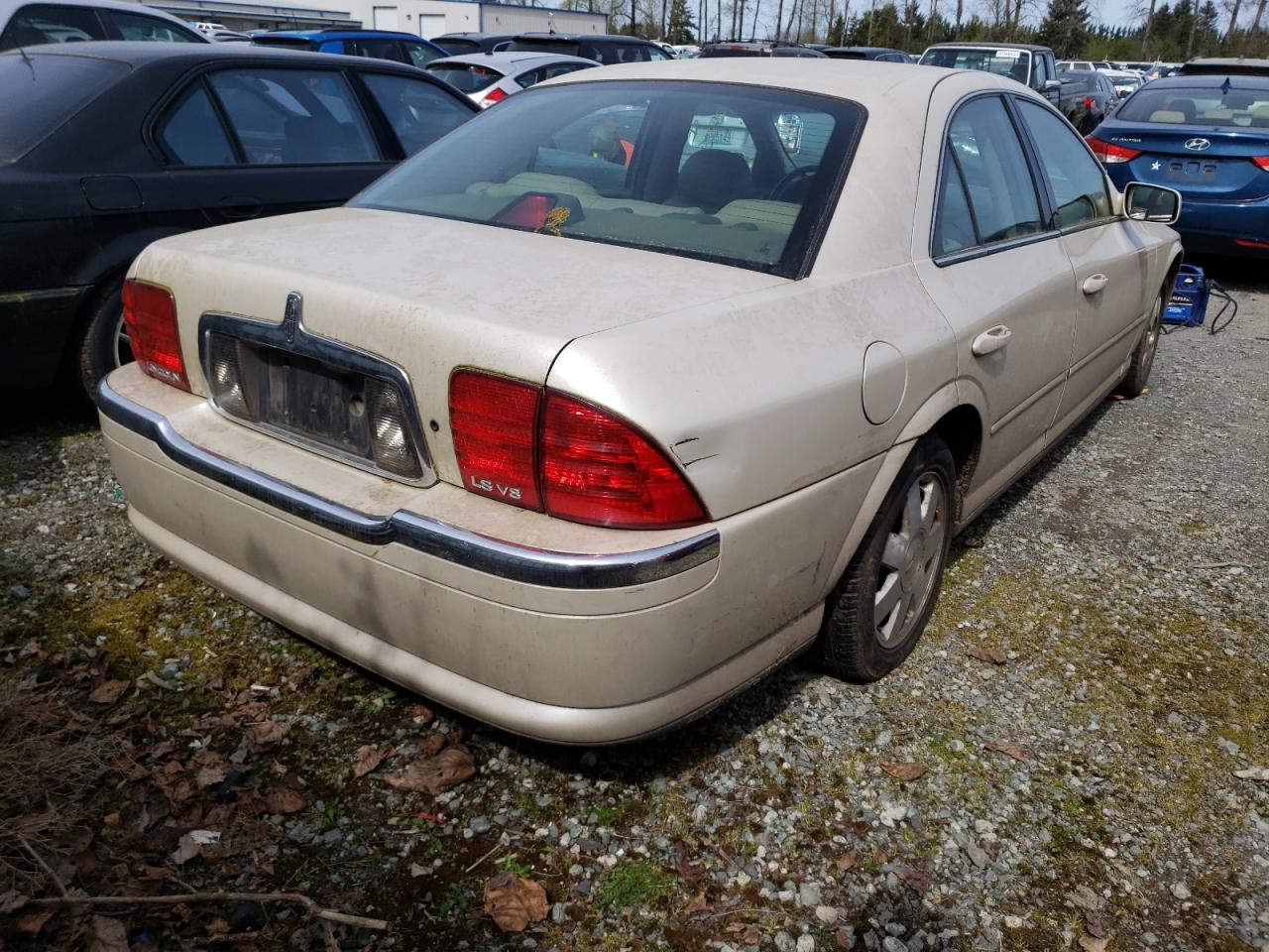 Photo 4 from auction – 2002 LINCOLN LS with VIN 1LNHM87A52Y689022
