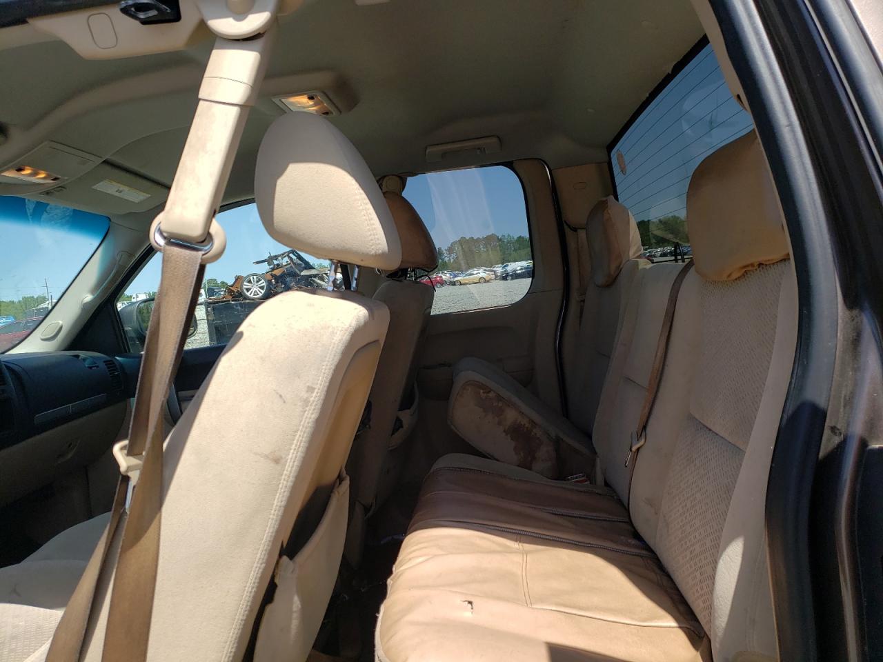 Photo 6 from auction – 2007 CHEVROLET SILVERADO with VIN 2GCEC19C271677095