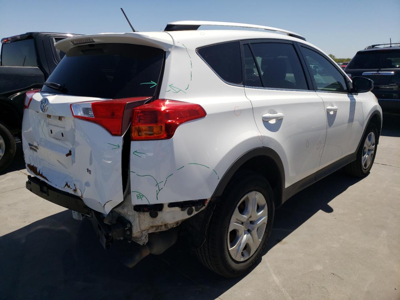 Photo 4 from auction – 2014 TOYOTA RAV4 LE with VIN 2T3ZFREV2EW090611