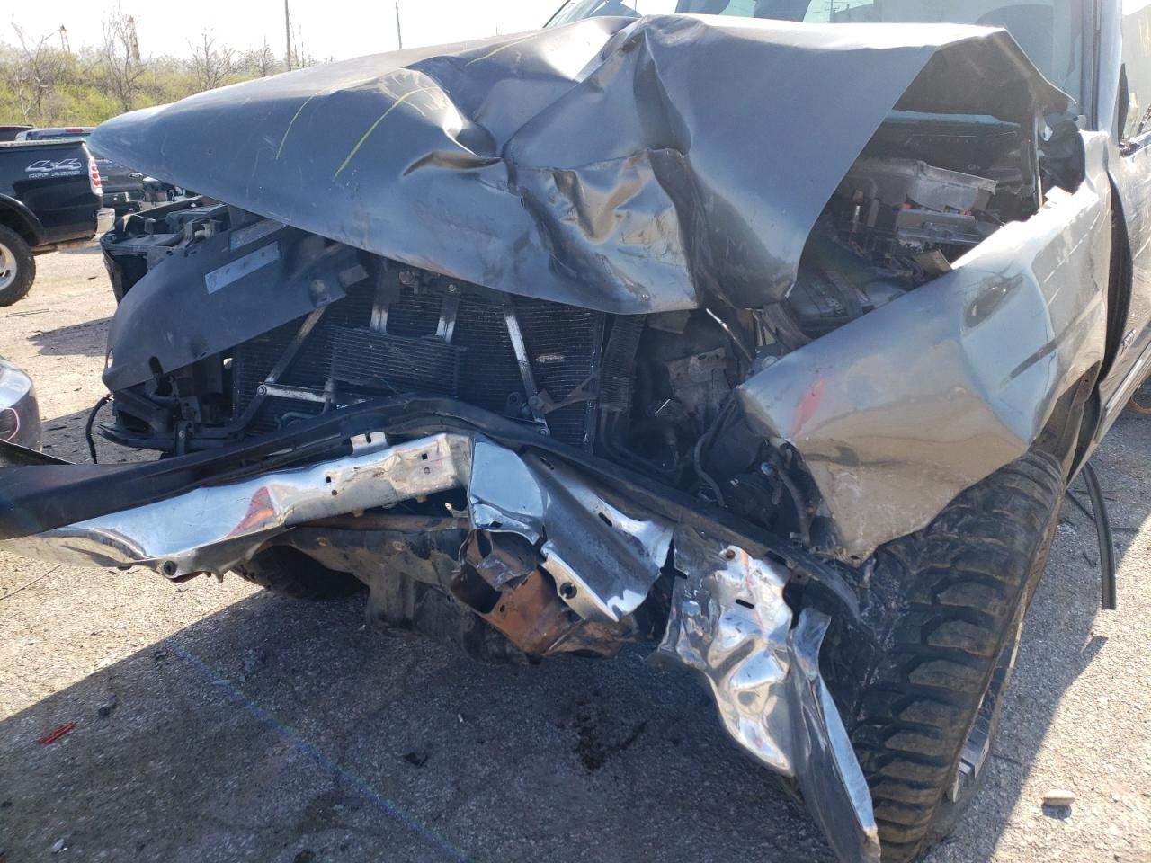 Photo 9 from auction – 2000 CHEVROLET SILVERADO with VIN 1GCEK19T3YE278506