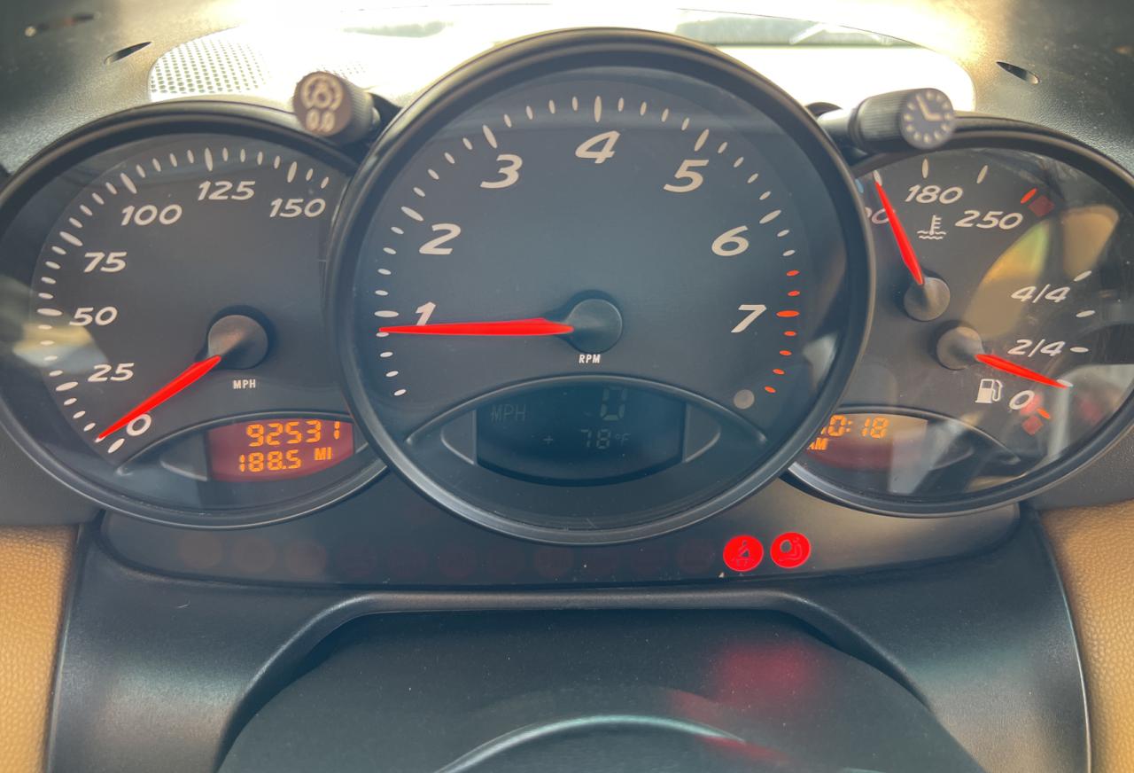 Photo 8 from auction – 1999 PORSCHE BOXSTER with VIN WP0CA2985XU621042