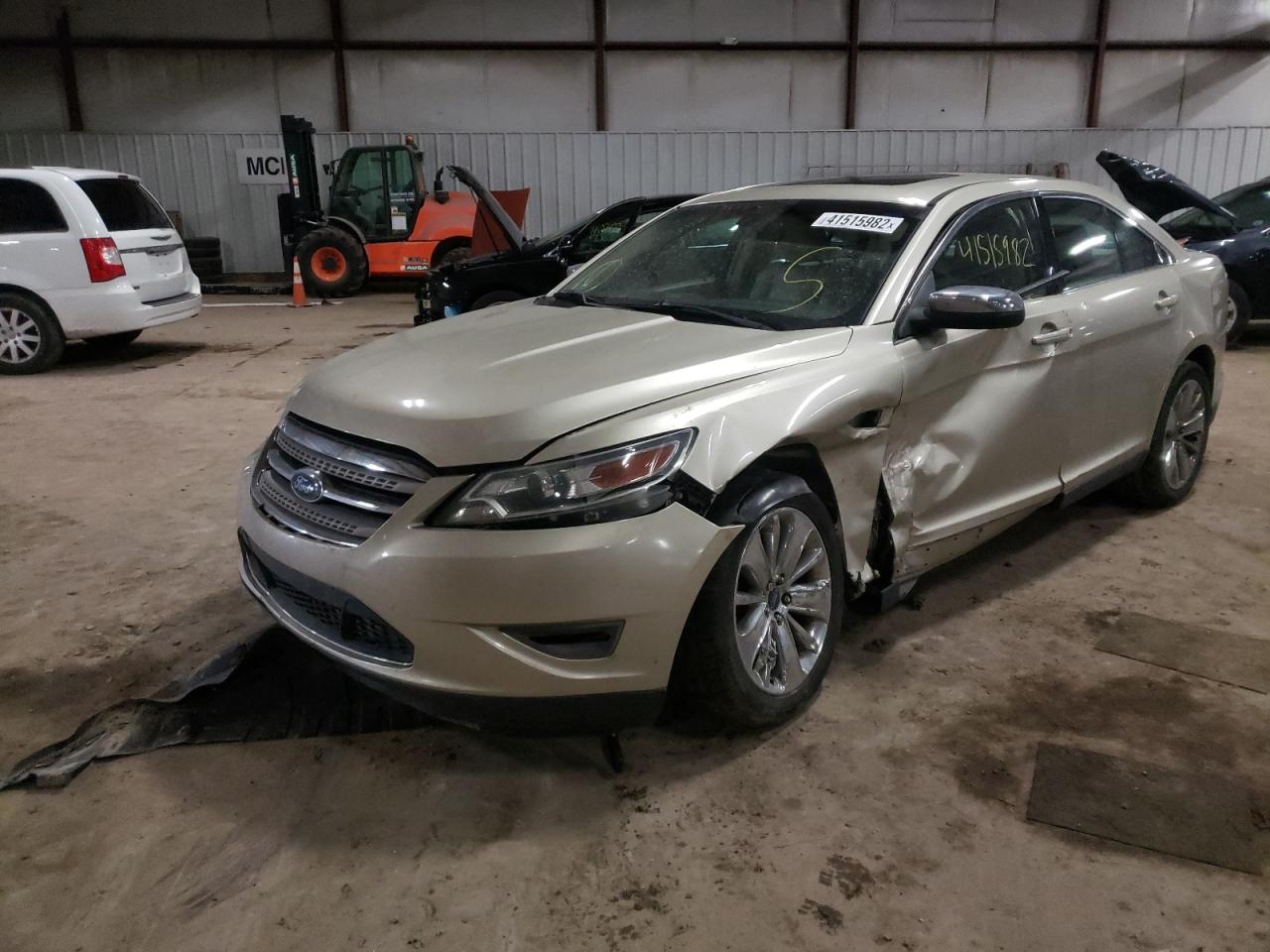 Photo 2 from auction – 2010 FORD TAURUS LIM with VIN 1FAHP2FW1AG117204