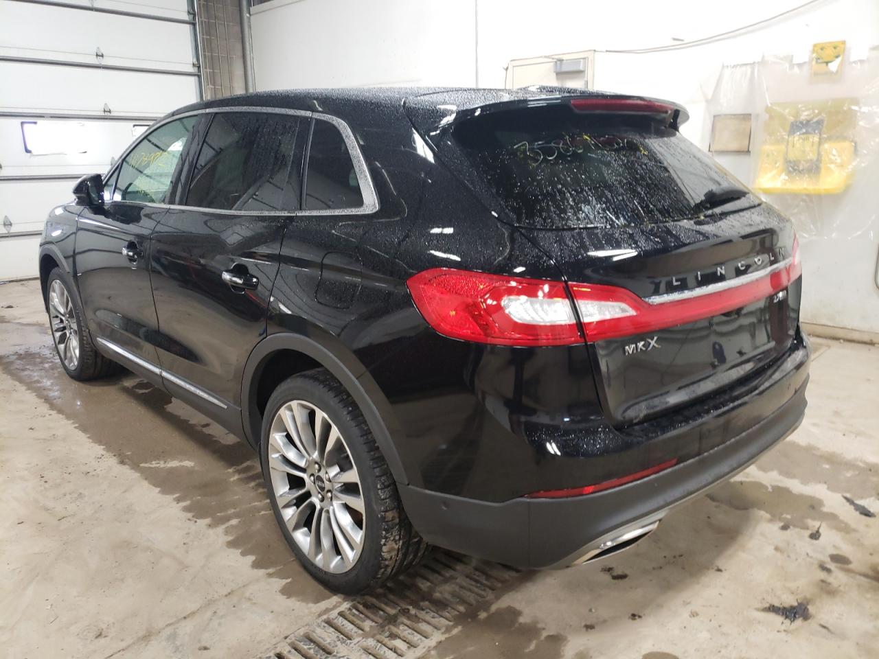 Photo 3 from auction – 2016 LINCOLN MKX RESERV with VIN 2LMTJ8LP5GBL38097