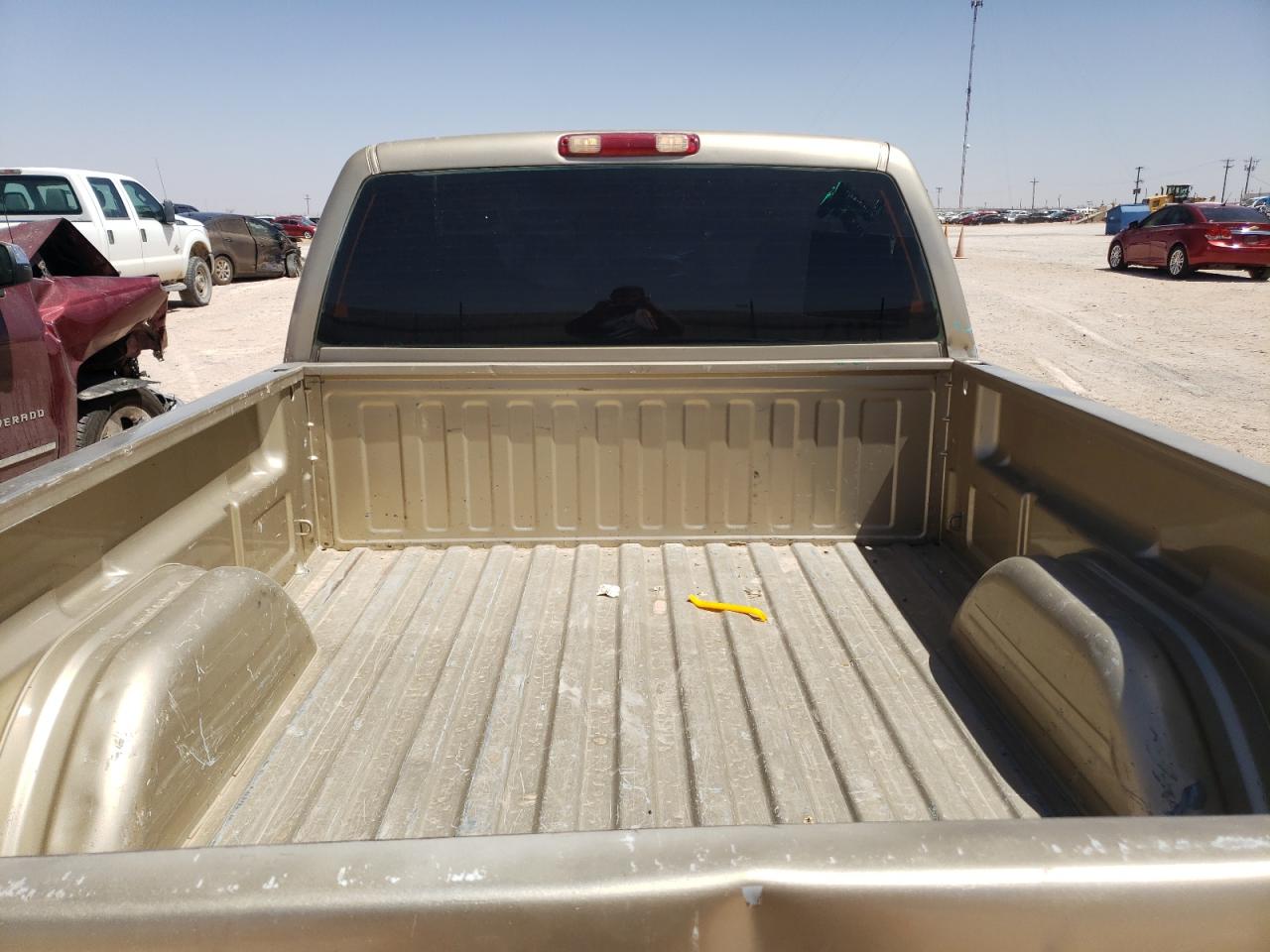 Photo 6 from auction – 2004 CHEVROLET SILVERADO with VIN 1GCEC14V54Z165276
