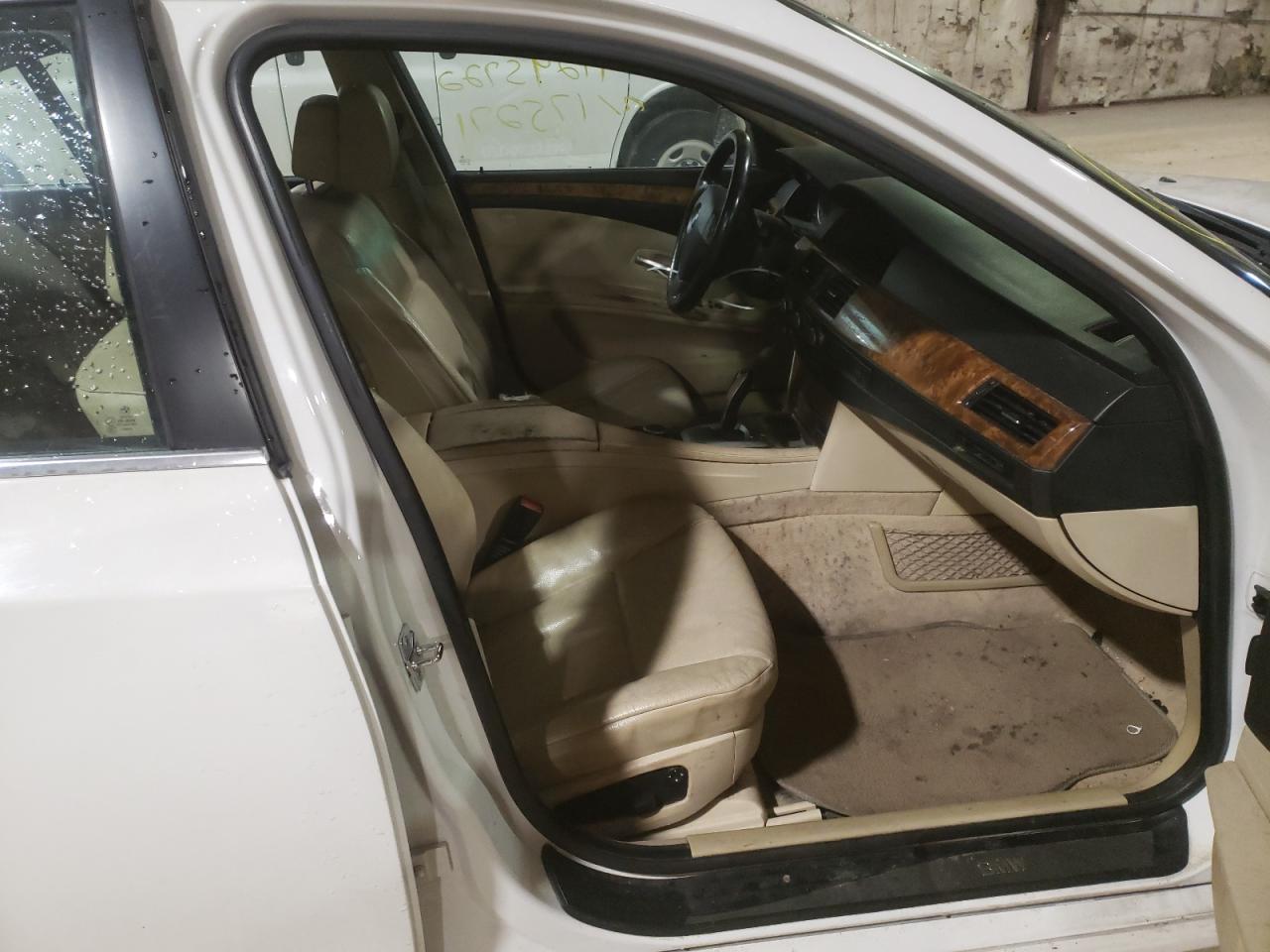 Photo 5 from auction – 2008 BMW 528 XI with VIN WBANV13508CZ53710