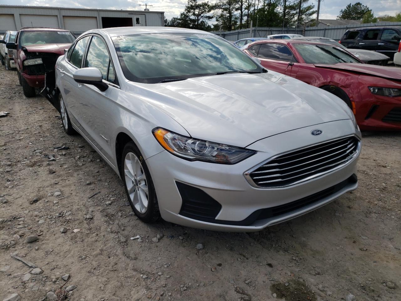 Photo 1 from auction – 2019 FORD FUSION SE with VIN 3FA6P0LUXKR180732