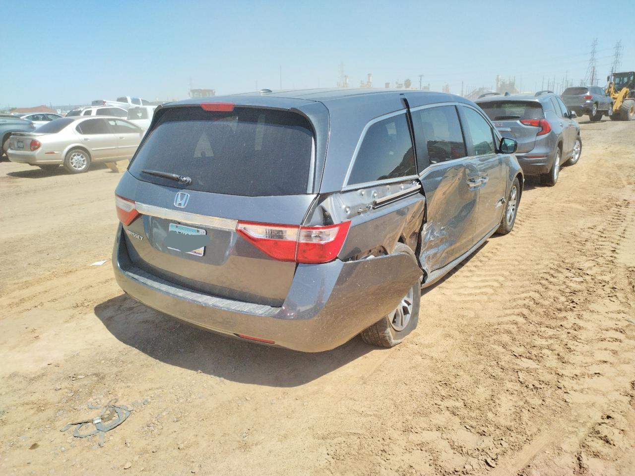 Photo 4 from auction – 2011 HONDA ODYSSEY with VIN 5FNRL5H66BB015479