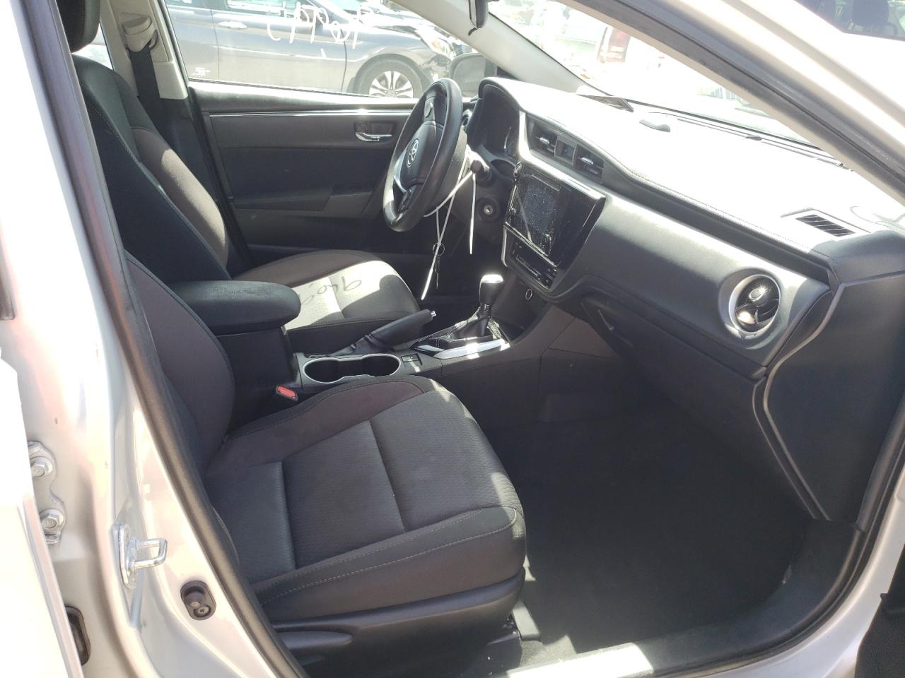 Photo 5 from auction – 2018 TOYOTA COROLLA L with VIN 5YFBURHE5JP832524