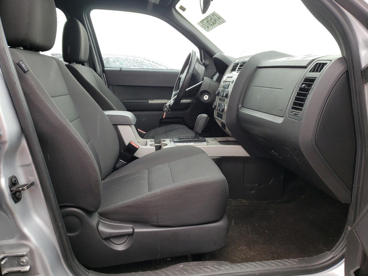 Photo 5 from auction – 2012 FORD ESCAPE XLT with VIN 1FMCU9D75CKC77423
