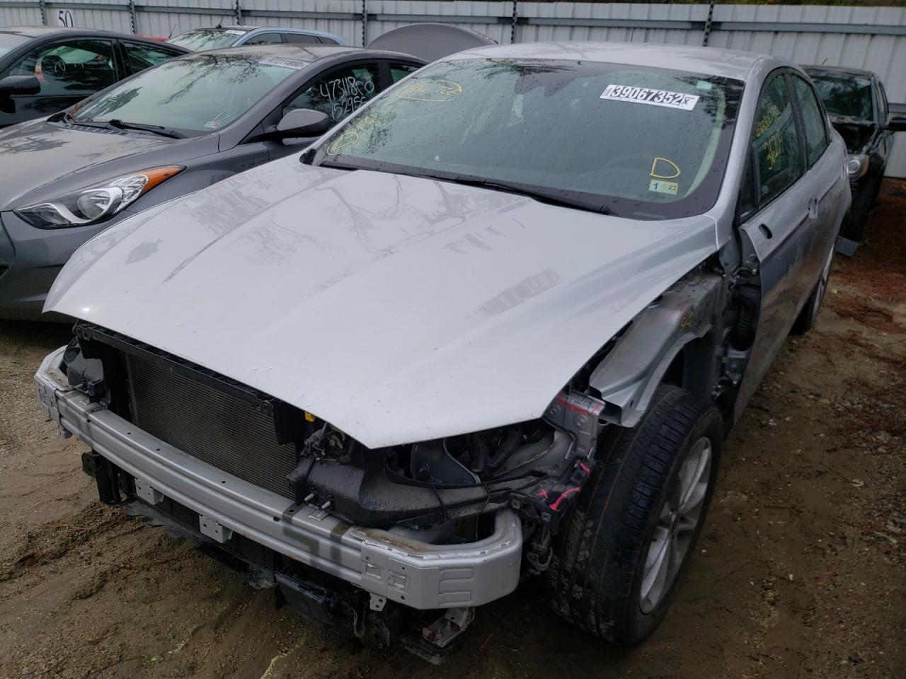 Photo 2 from auction – 2019 FORD FUSION SE with VIN 3FA6P0HD8KR152159